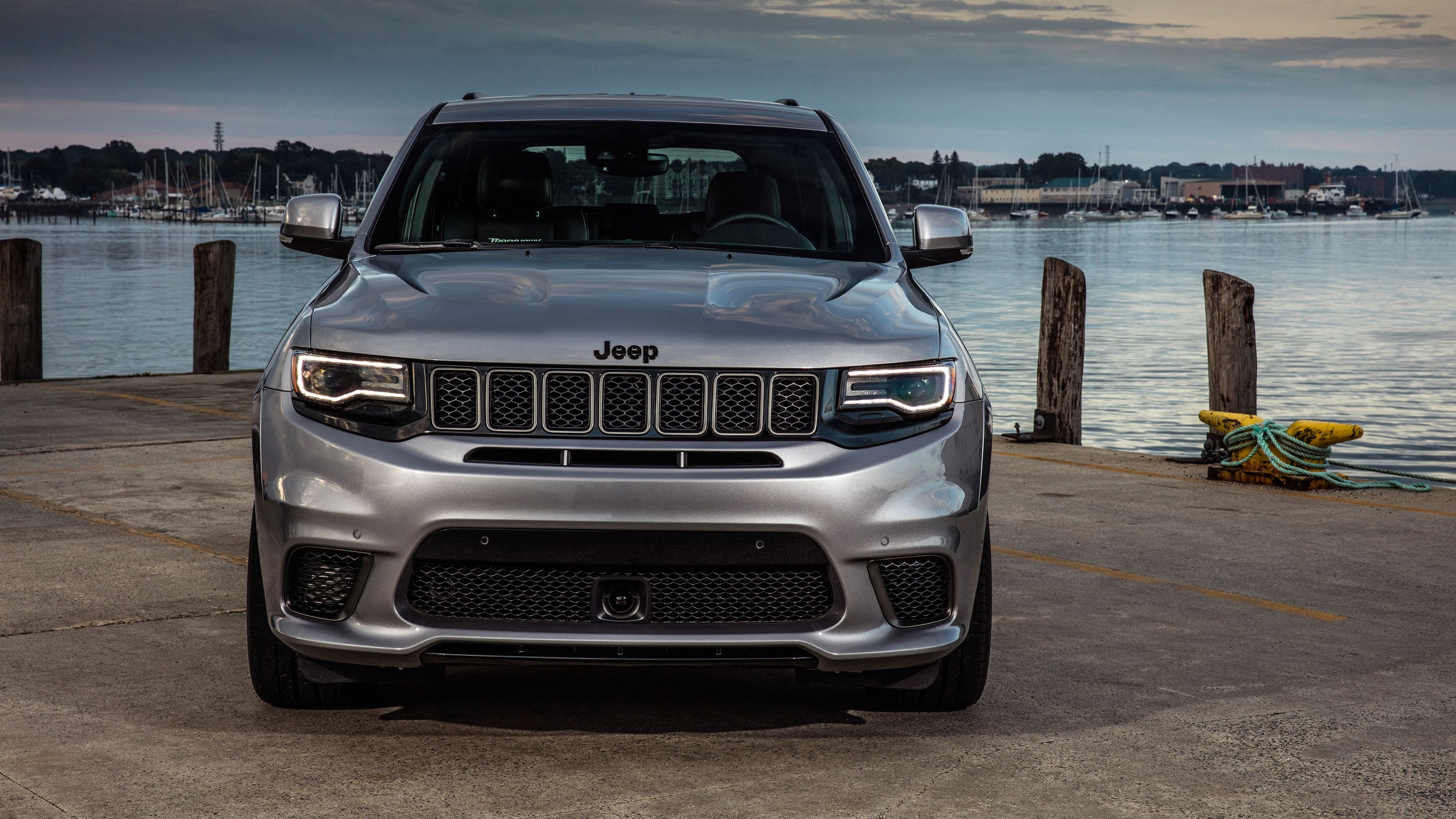 Jeep Grand Cherokee L Wallpapers