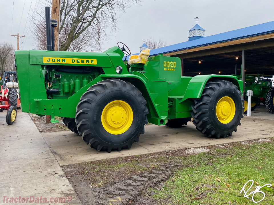 John Deere 8020 Wallpapers