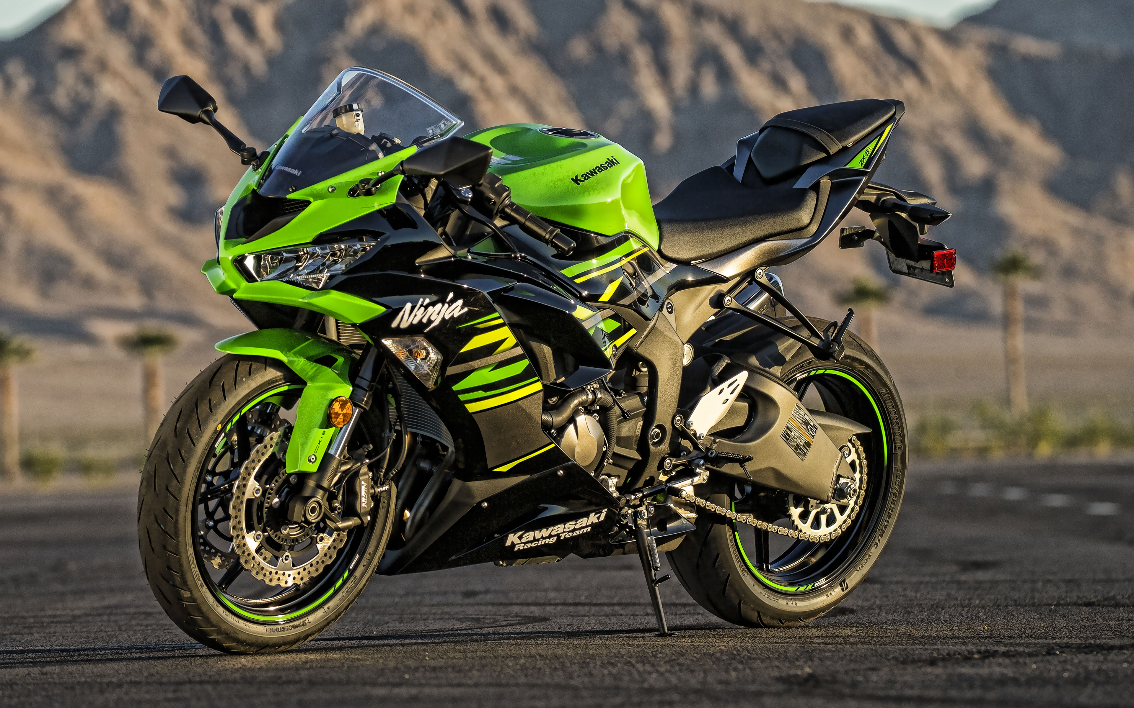 Kawasaki Ninja Zx-6R Wallpapers