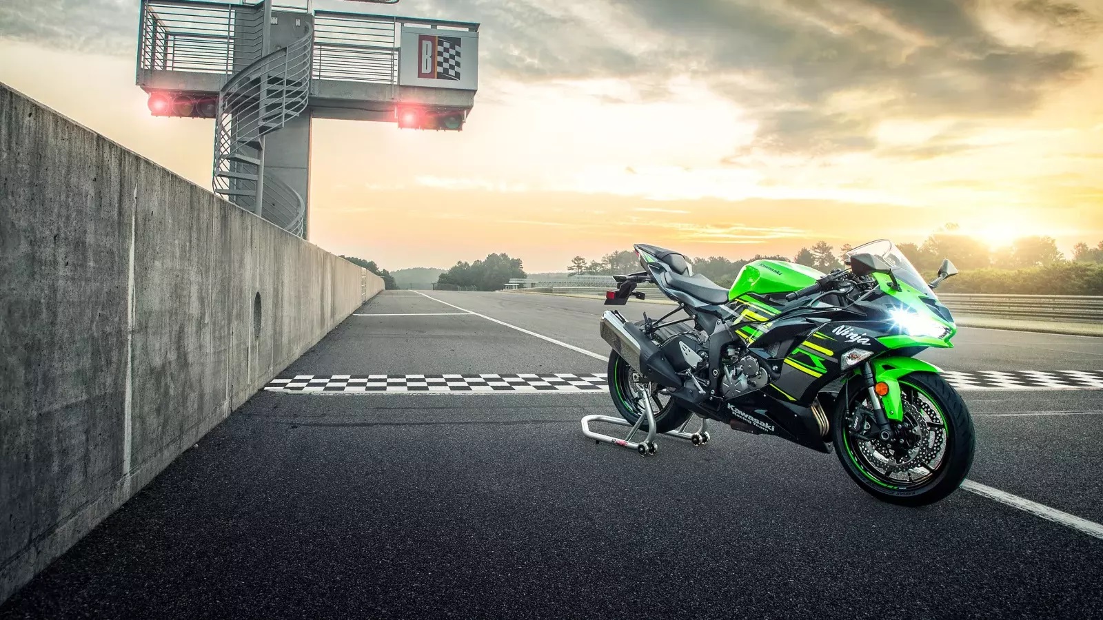 Kawasaki Ninja Zx-6R Wallpapers