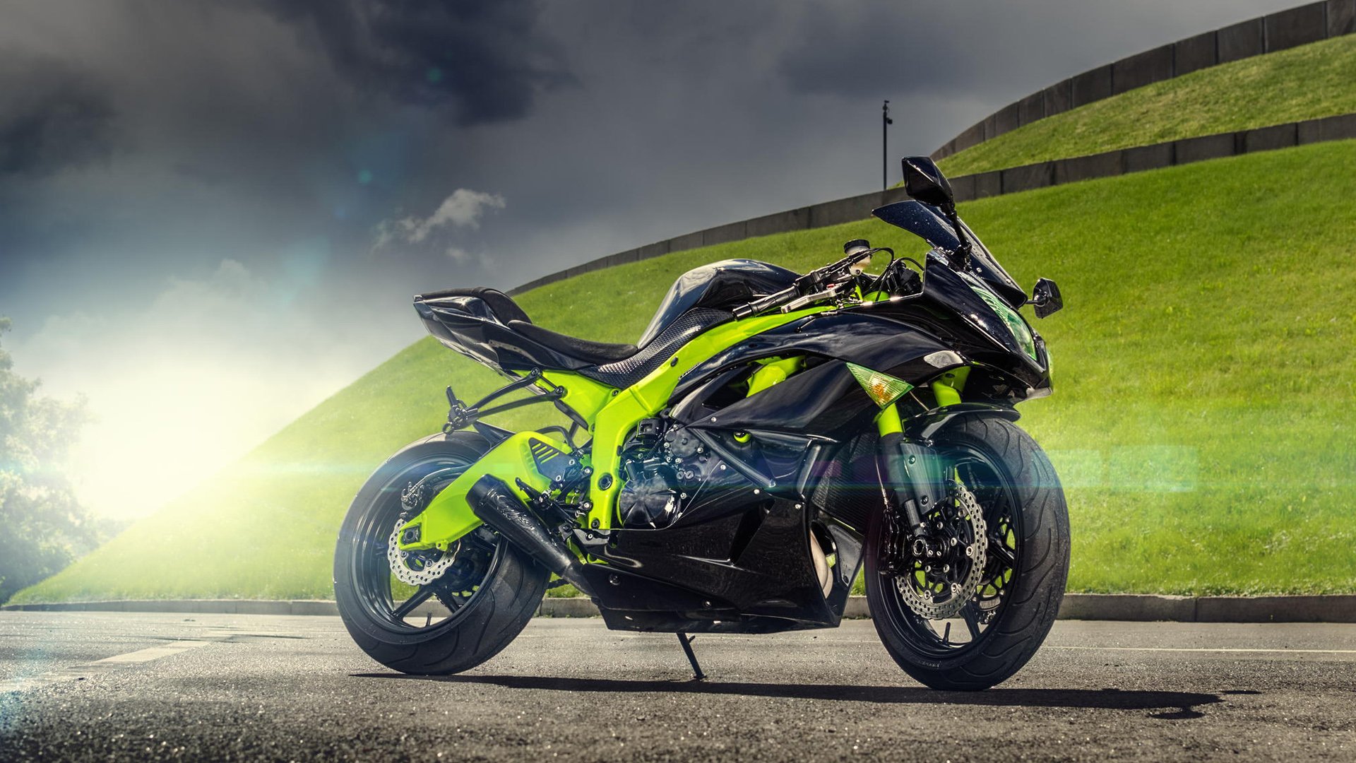 Kawasaki Ninja Zx-6R Wallpapers