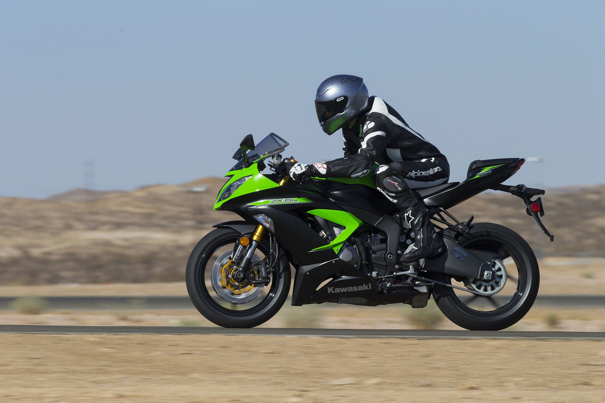 Kawasaki Ninja Zx-6R Wallpapers