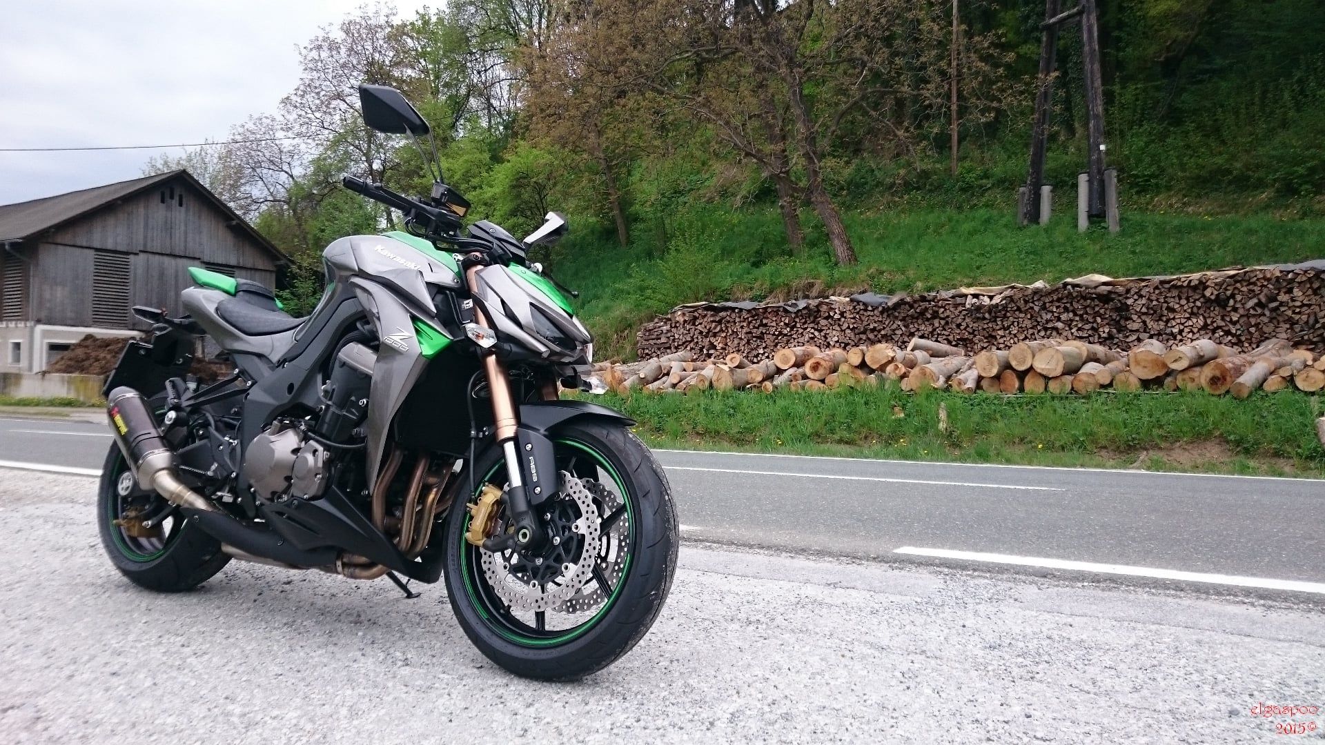 Kawasaki Z1000 Wallpapers