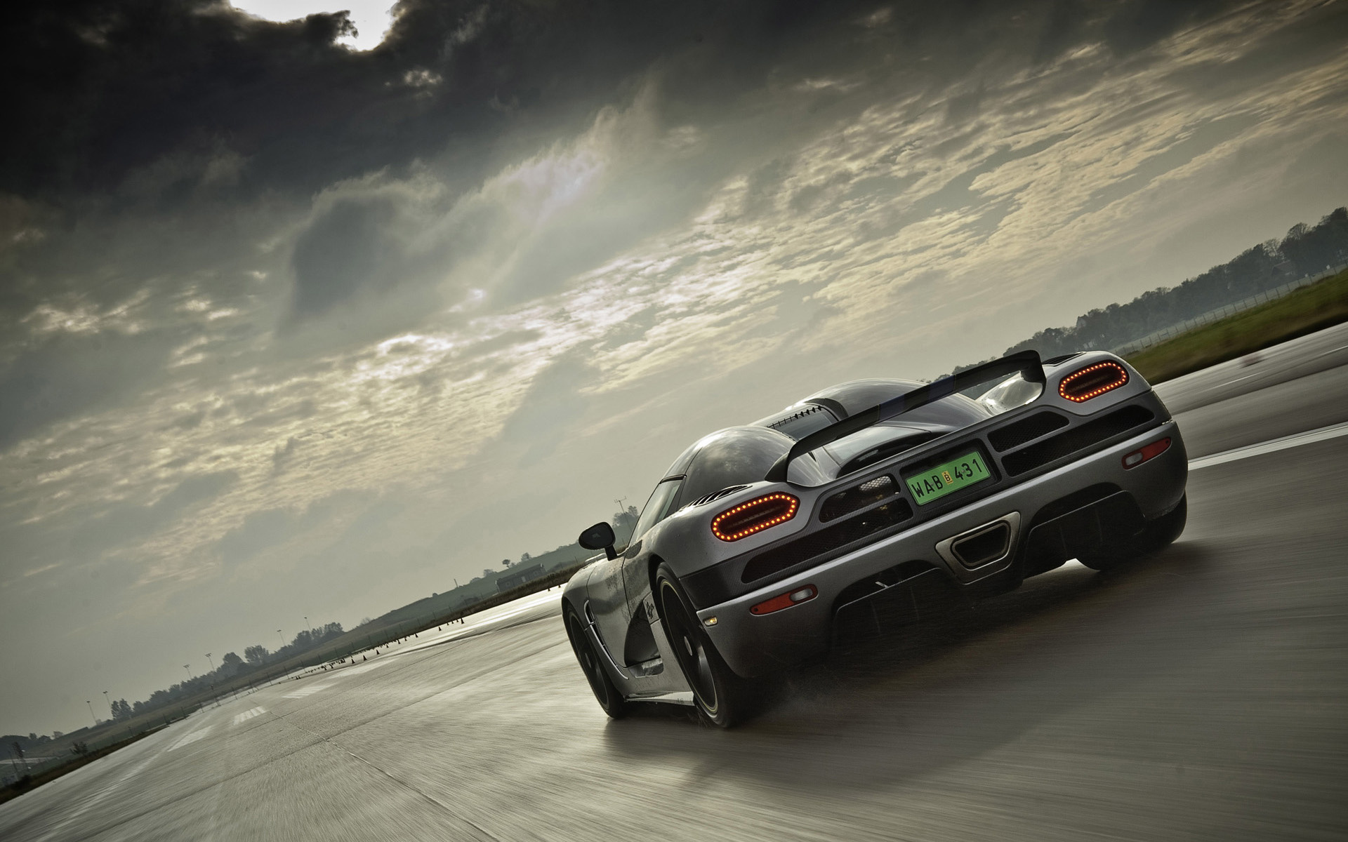 Koenigsegg Agera Wallpapers