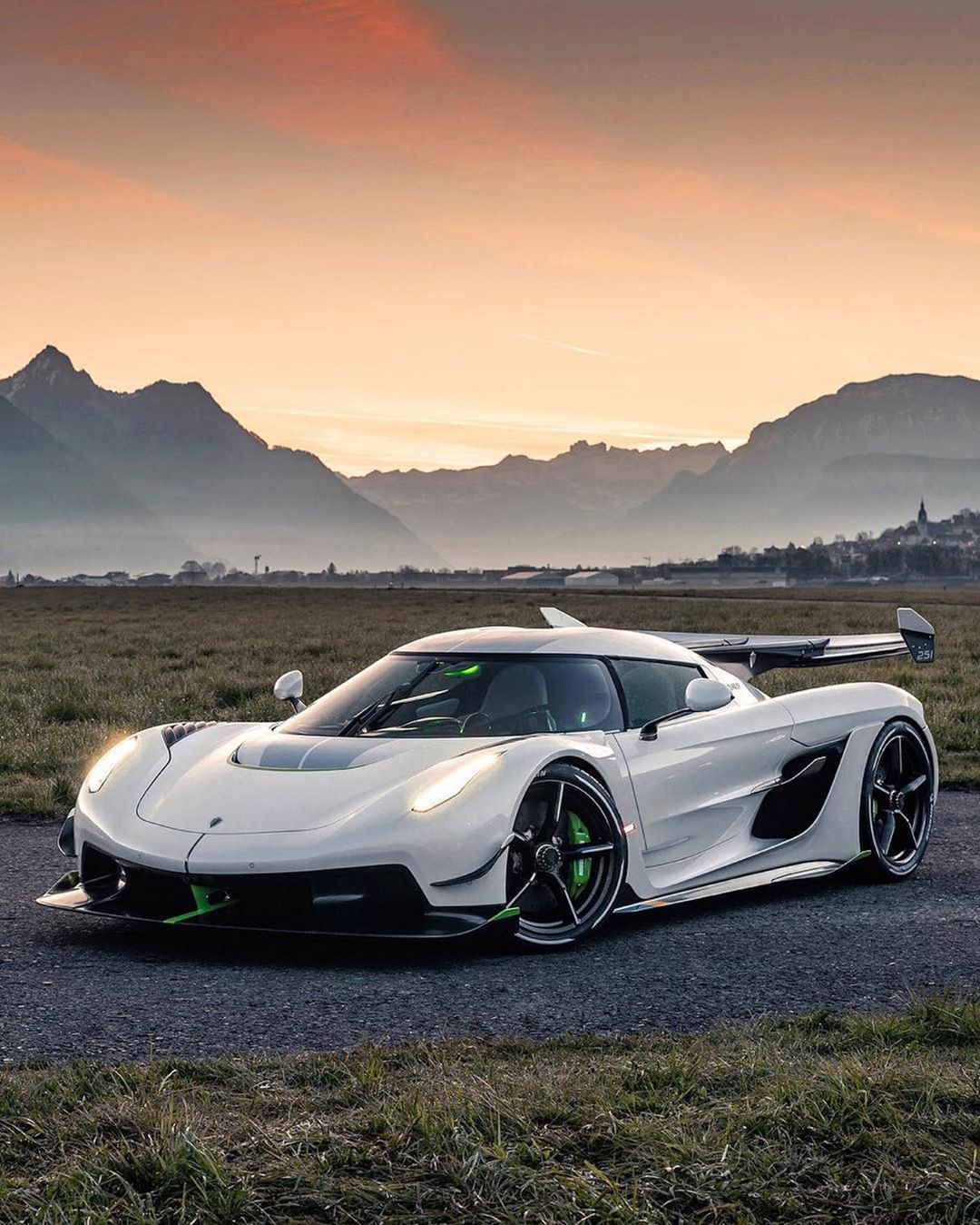 Koenigsegg Jesko Wallpapers