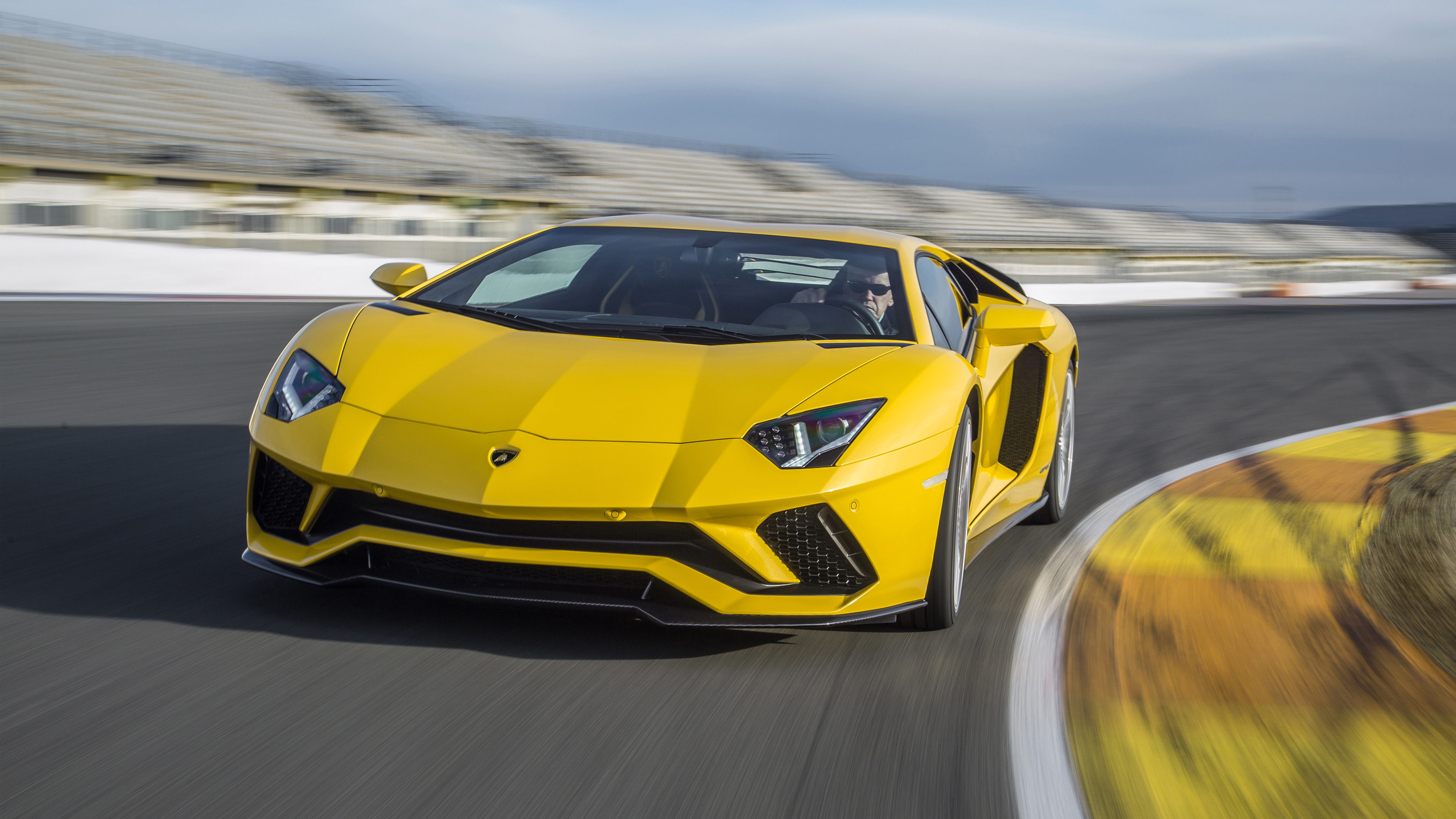 Lamborghini Aventador S Wallpapers