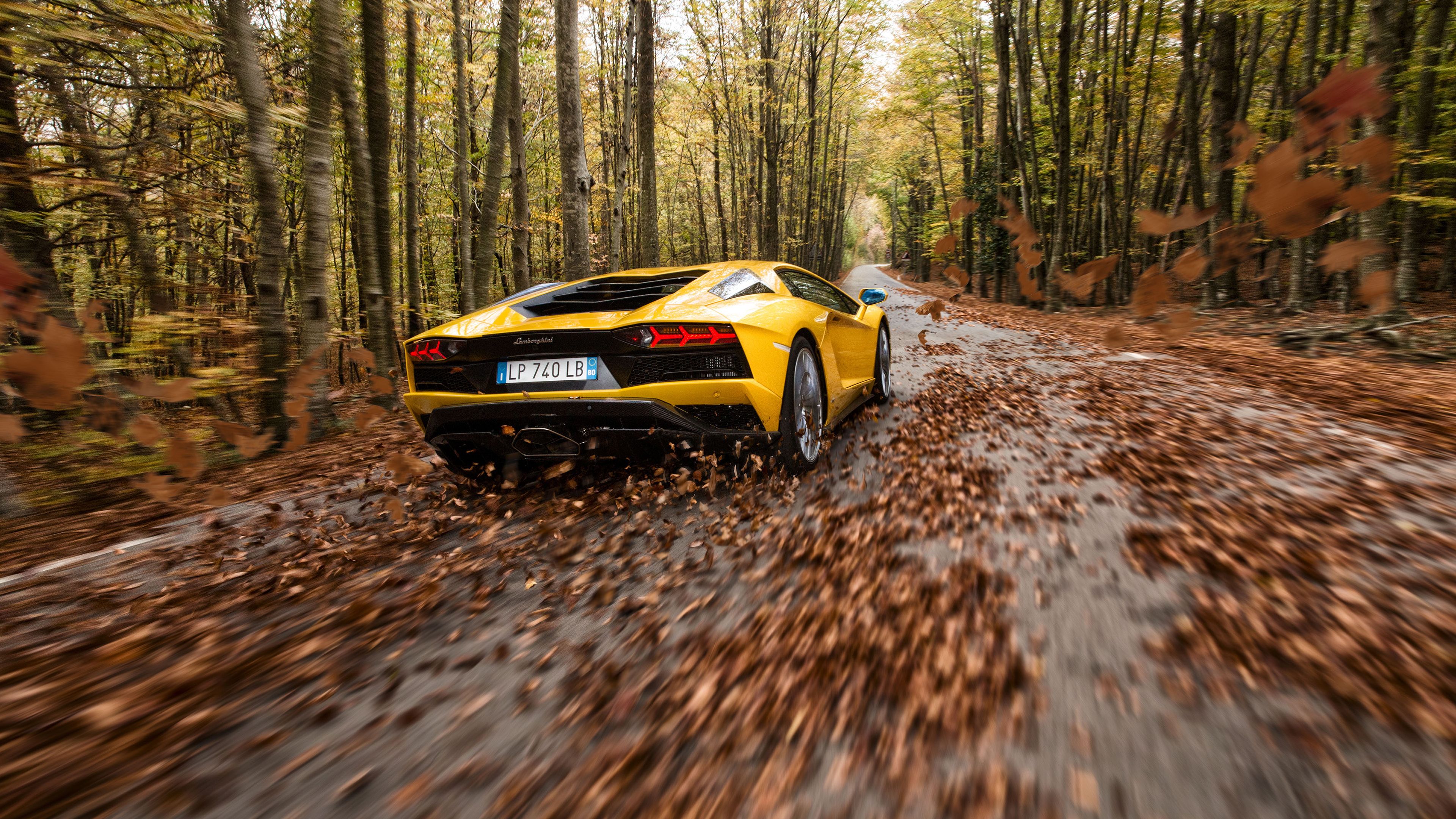 Lamborghini Aventador S Wallpapers