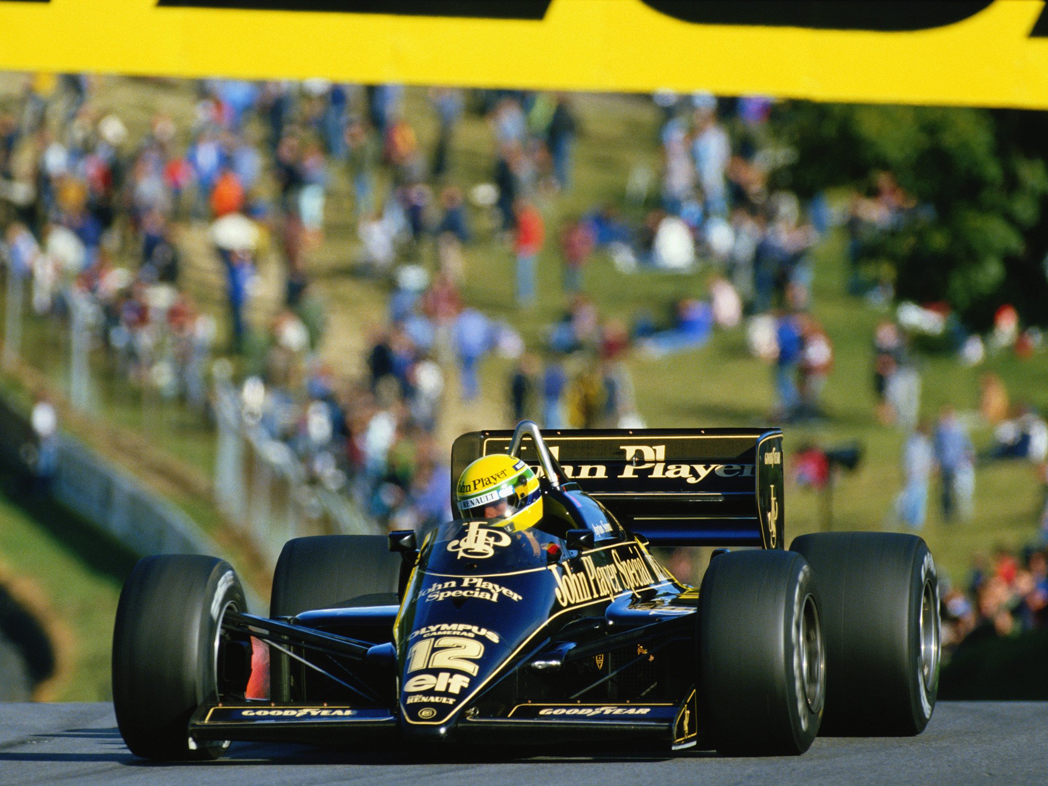 Lotus 97T Wallpapers