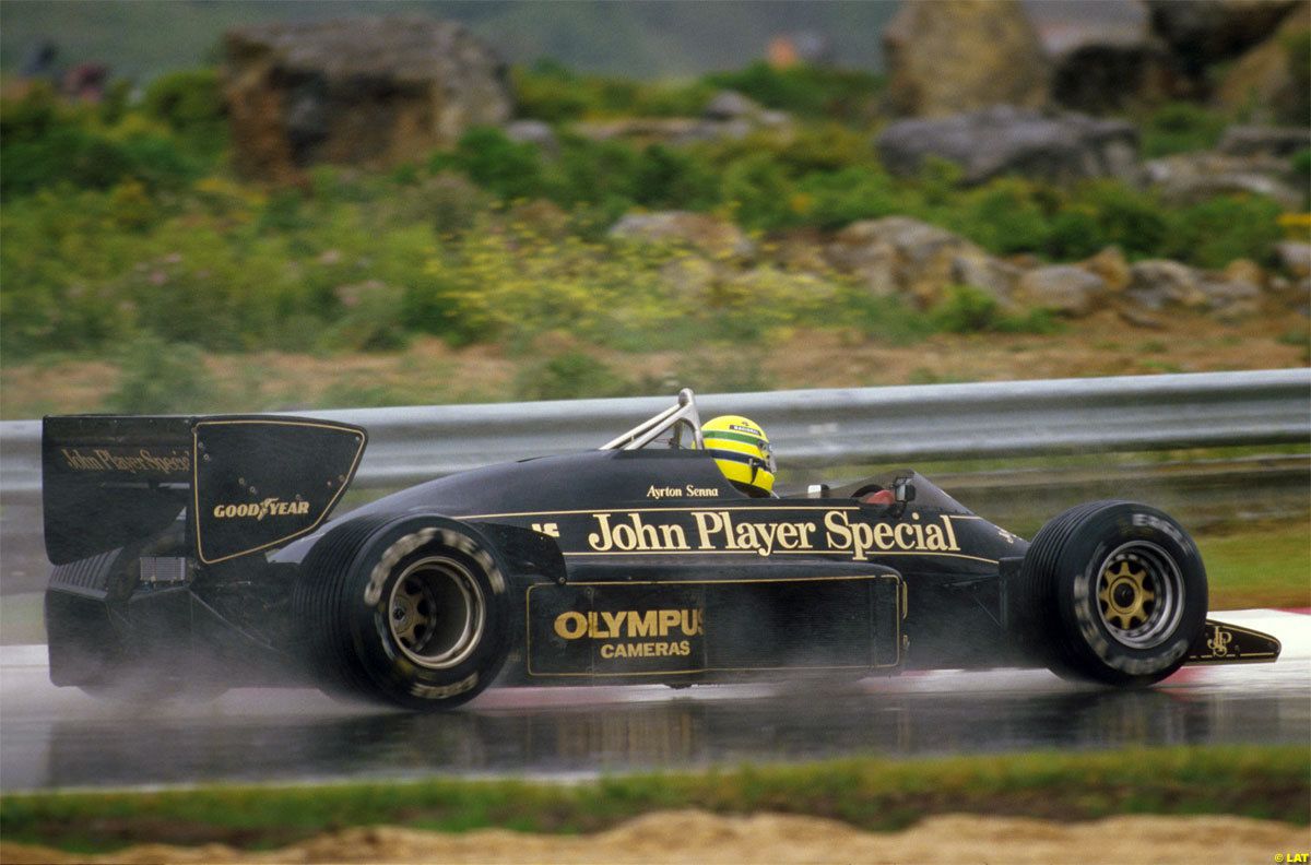 Lotus 97T Wallpapers