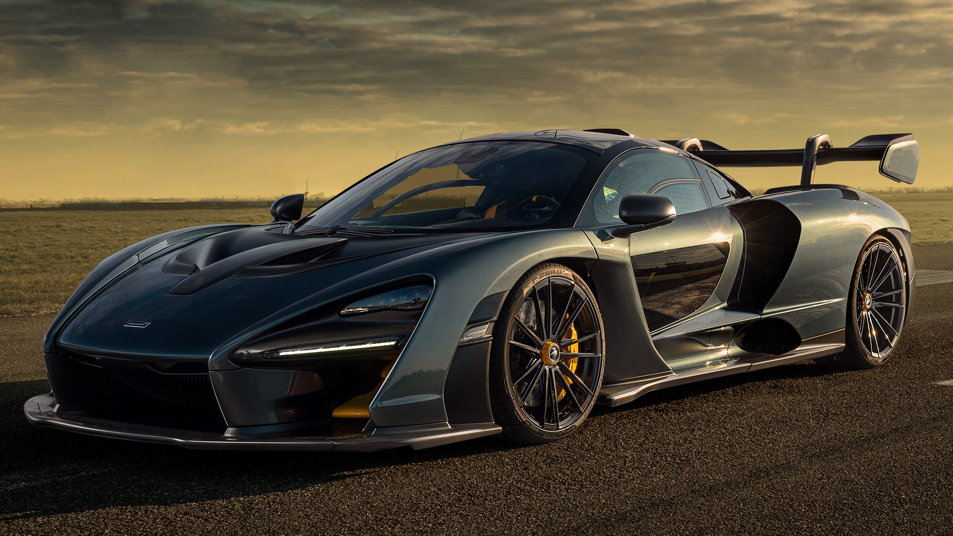 Mclaren Senna Gtr Lm 825/6 Harrods Wallpapers