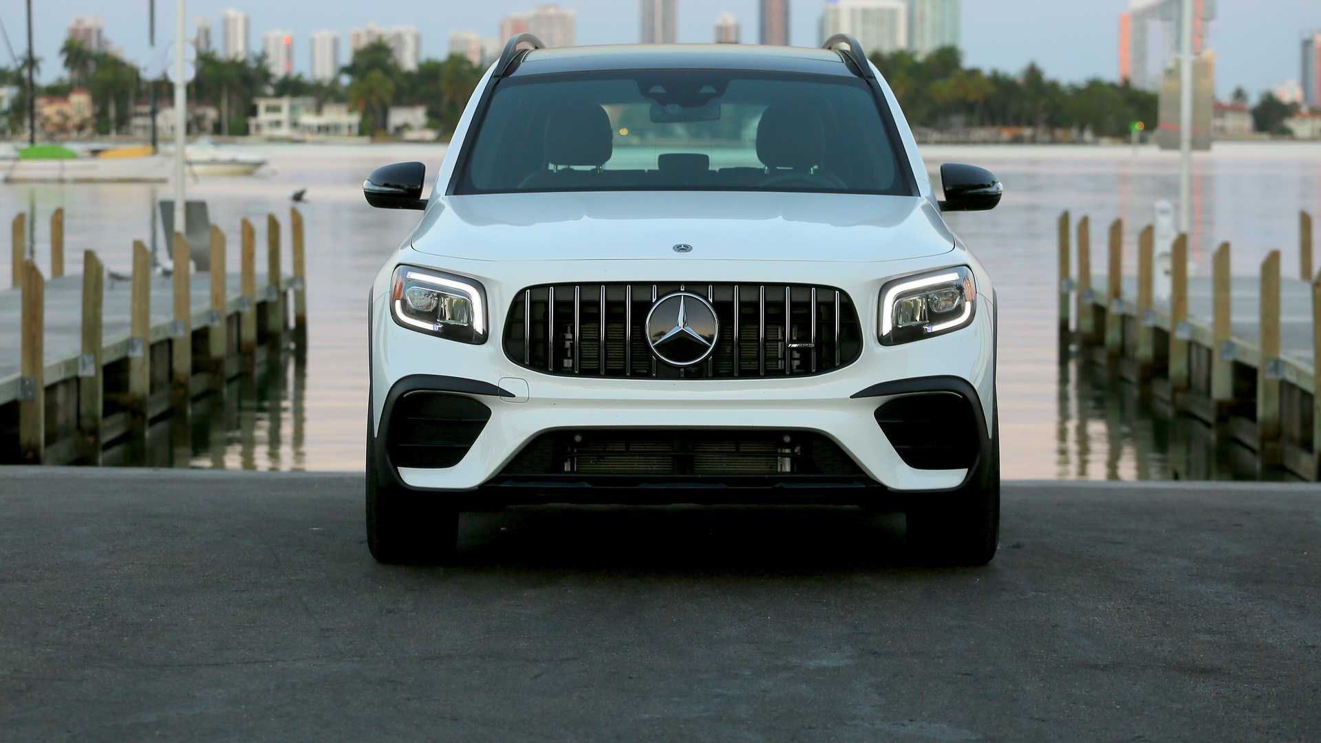Mercedes-Amg Glb 35 Wallpapers