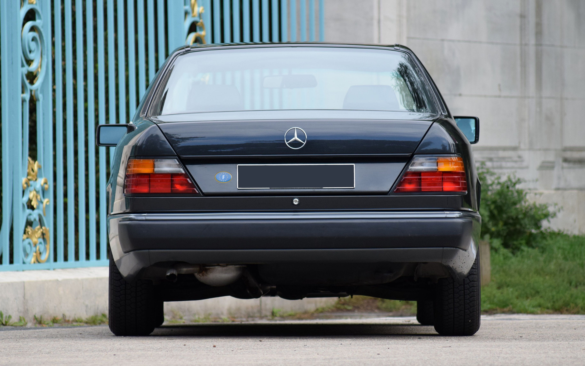 Mercedes-Benz 230 Ce Wallpapers