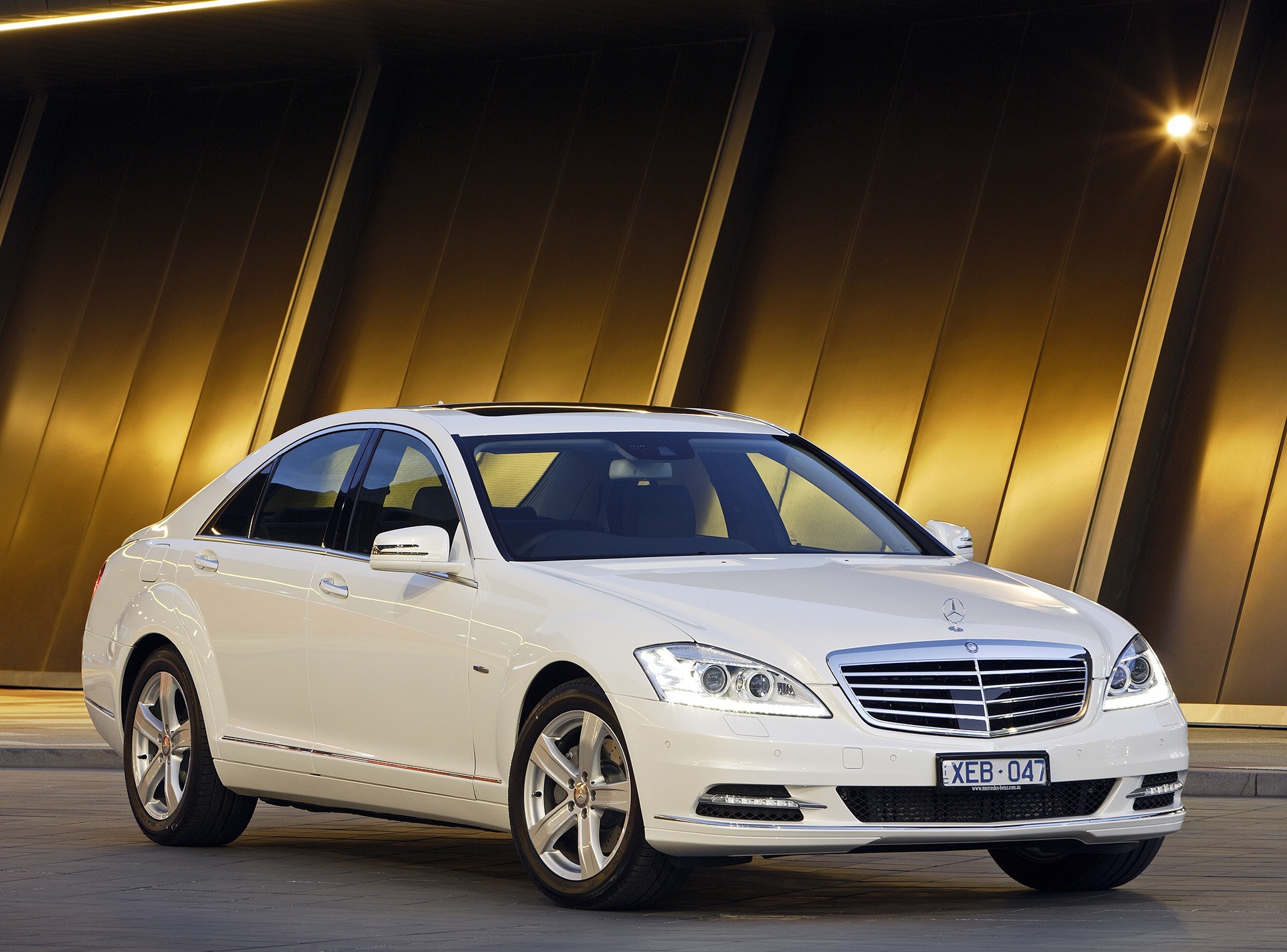 Mercedes-Benz 350 S Wallpapers