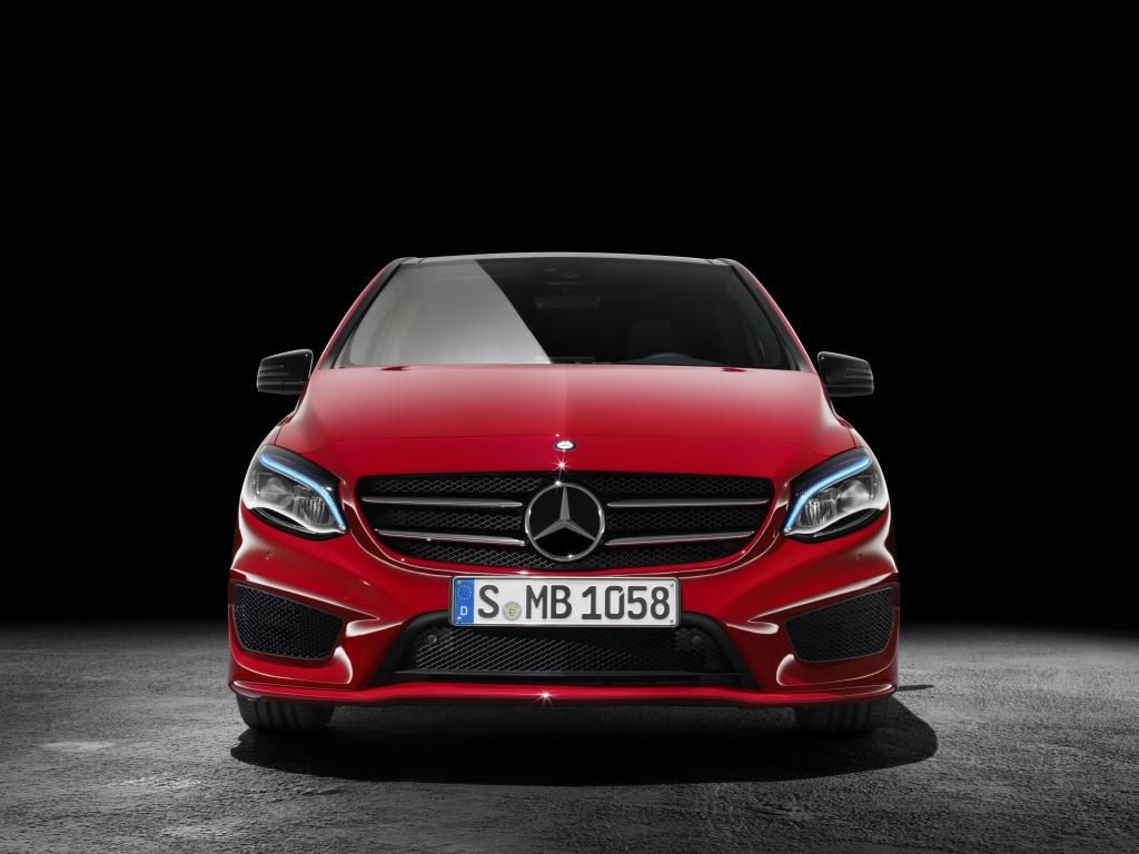 Mercedes-Benz B200 Wallpapers