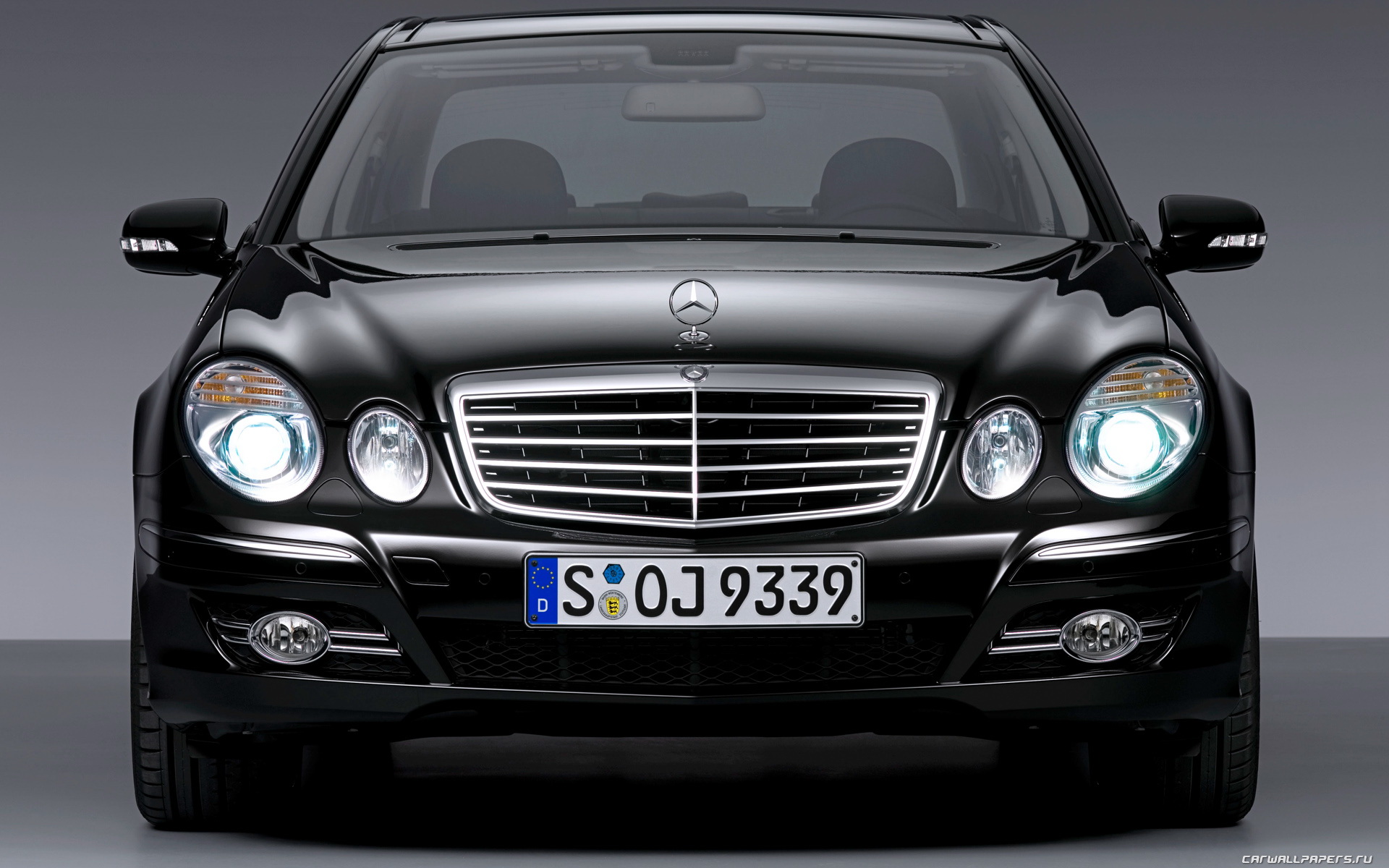 Mercedes-Benz E 350 Wallpapers