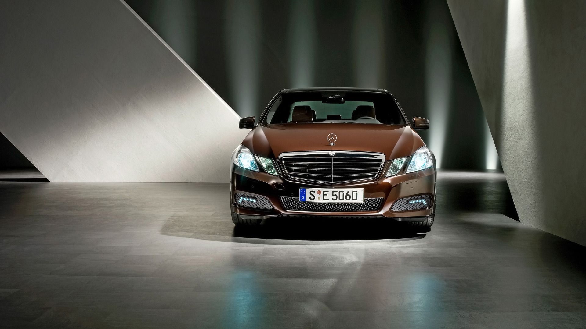 Mercedes-Benz E 450 Wallpapers