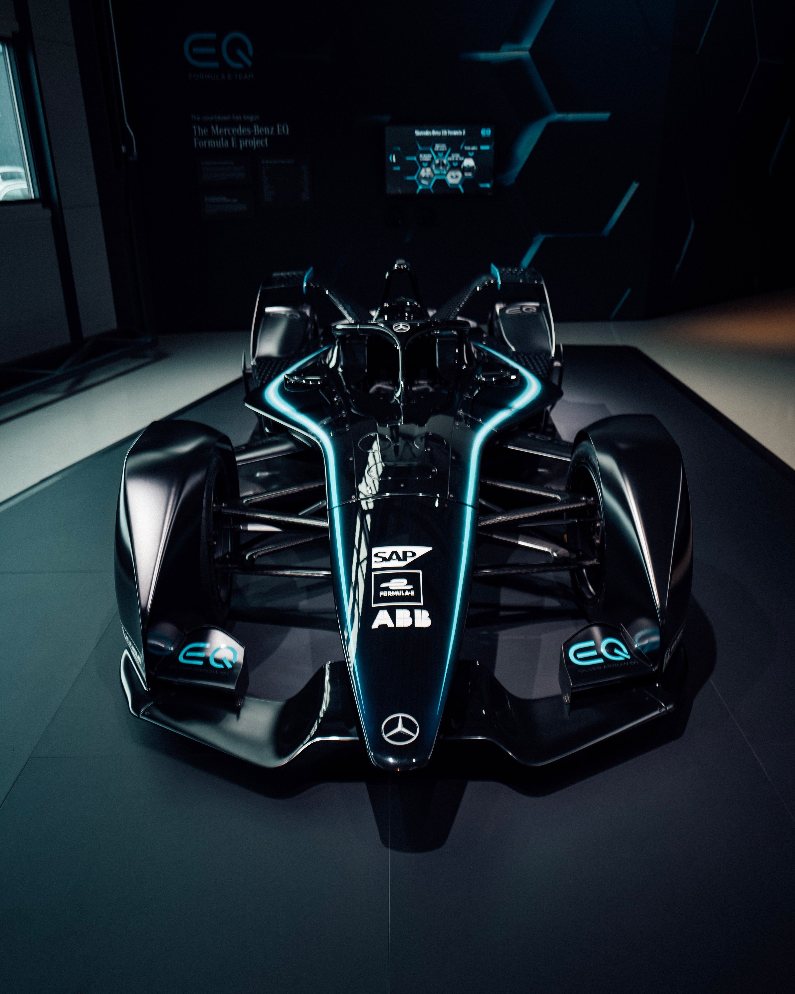 Mercedes-Benz Eqs Wallpapers