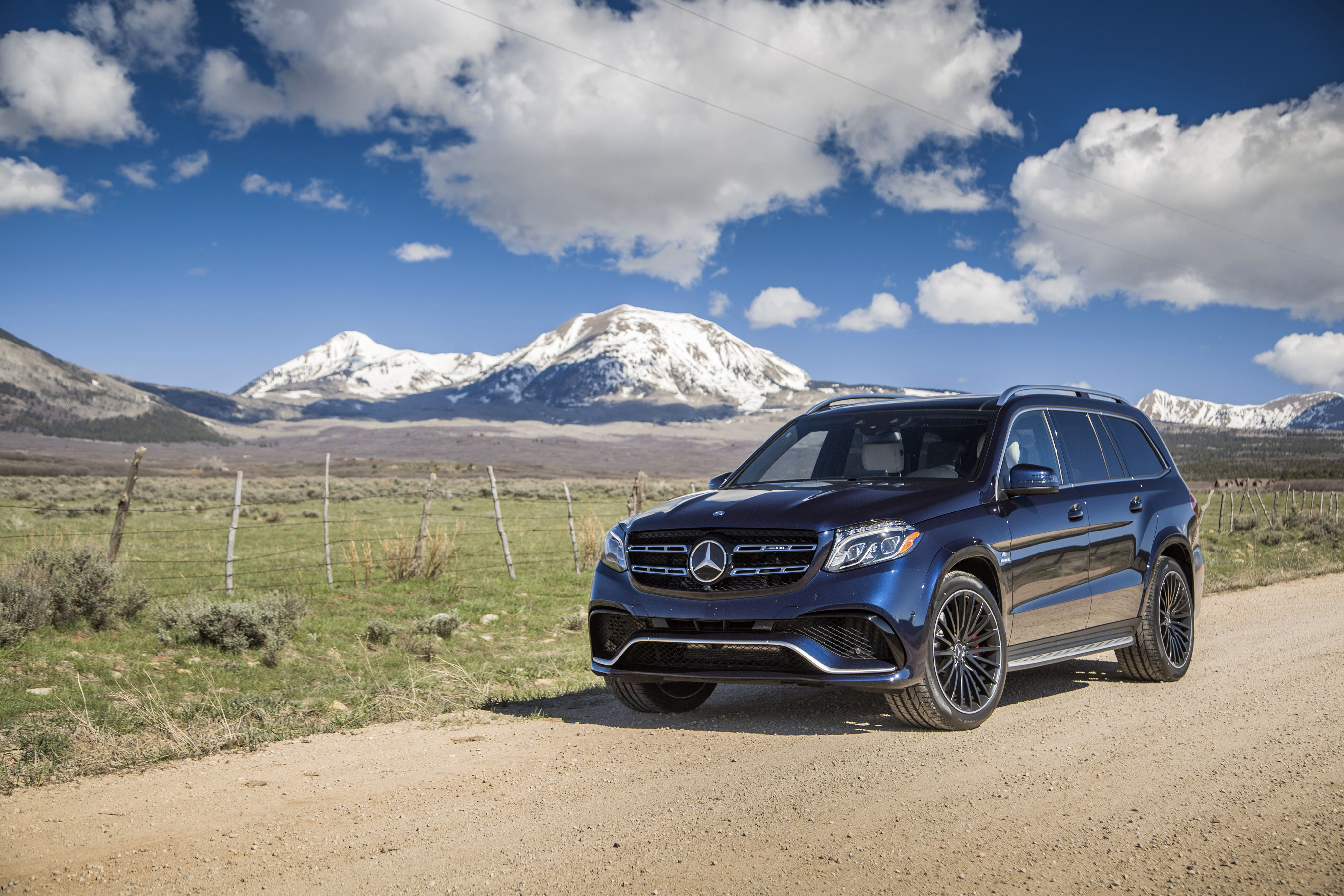 Mercedes-Benz Gl-Class Wallpapers