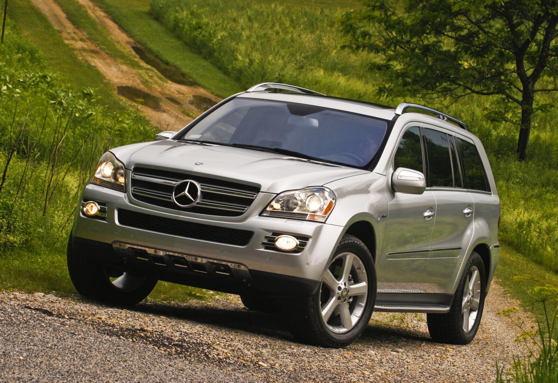 Mercedes-Benz Gl-Class Wallpapers