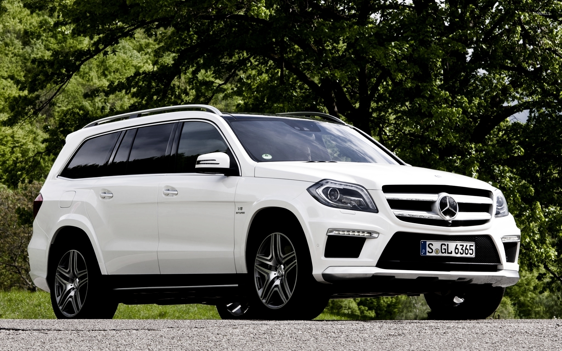 Mercedes-Benz Gl-Class Wallpapers