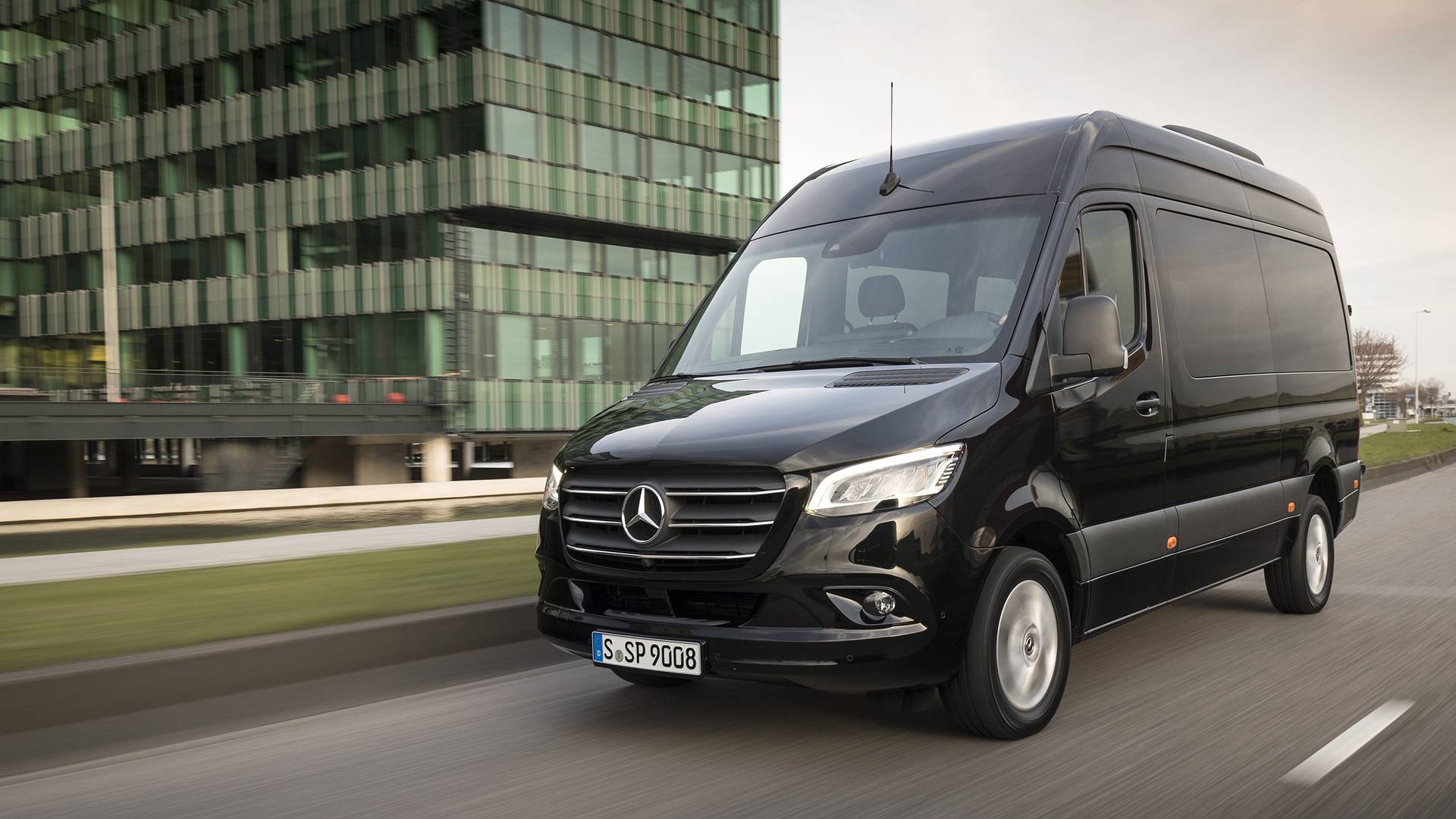 Mercedes-Benz Sprinter Wallpapers