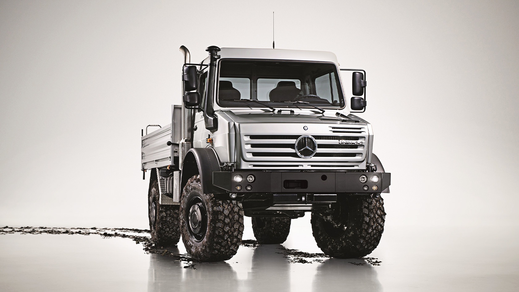 Mercedes-Benz Unimog Wallpapers