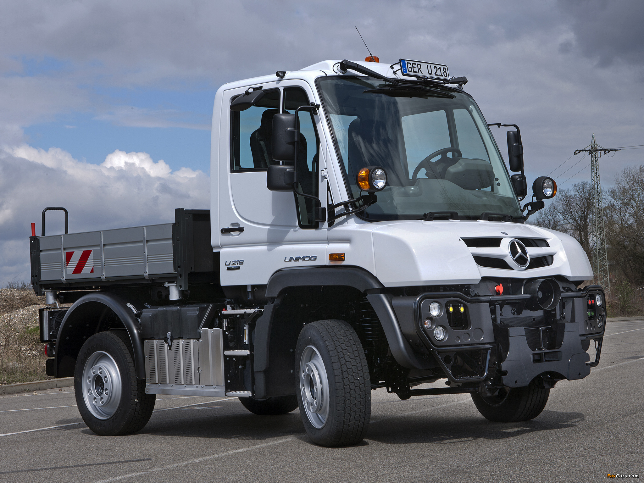 Mercedes-Benz Unimog Wallpapers