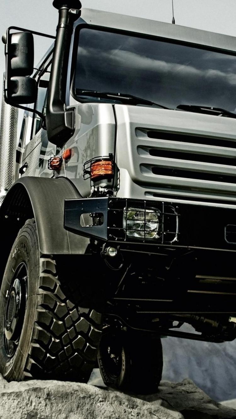 Mercedes-Benz Unimog Wallpapers