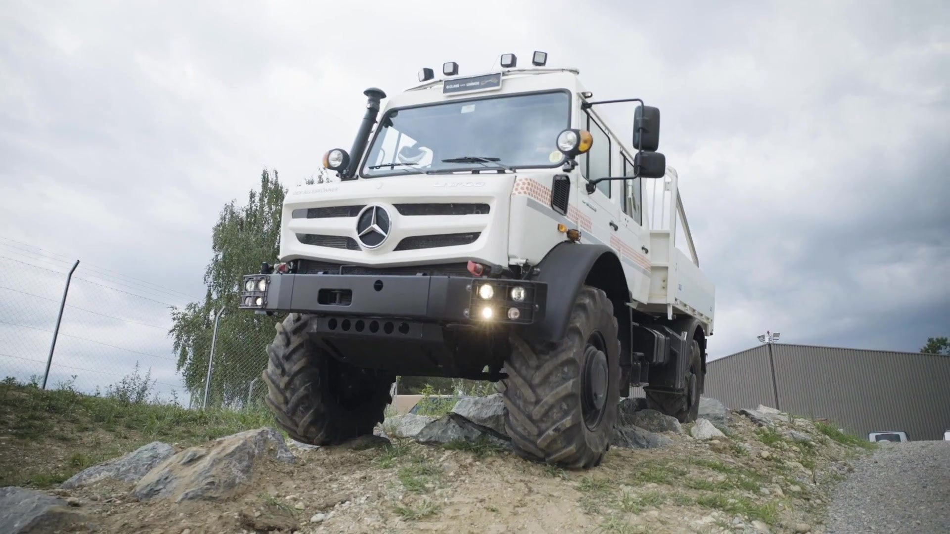 Mercedes-Benz Unimog Wallpapers