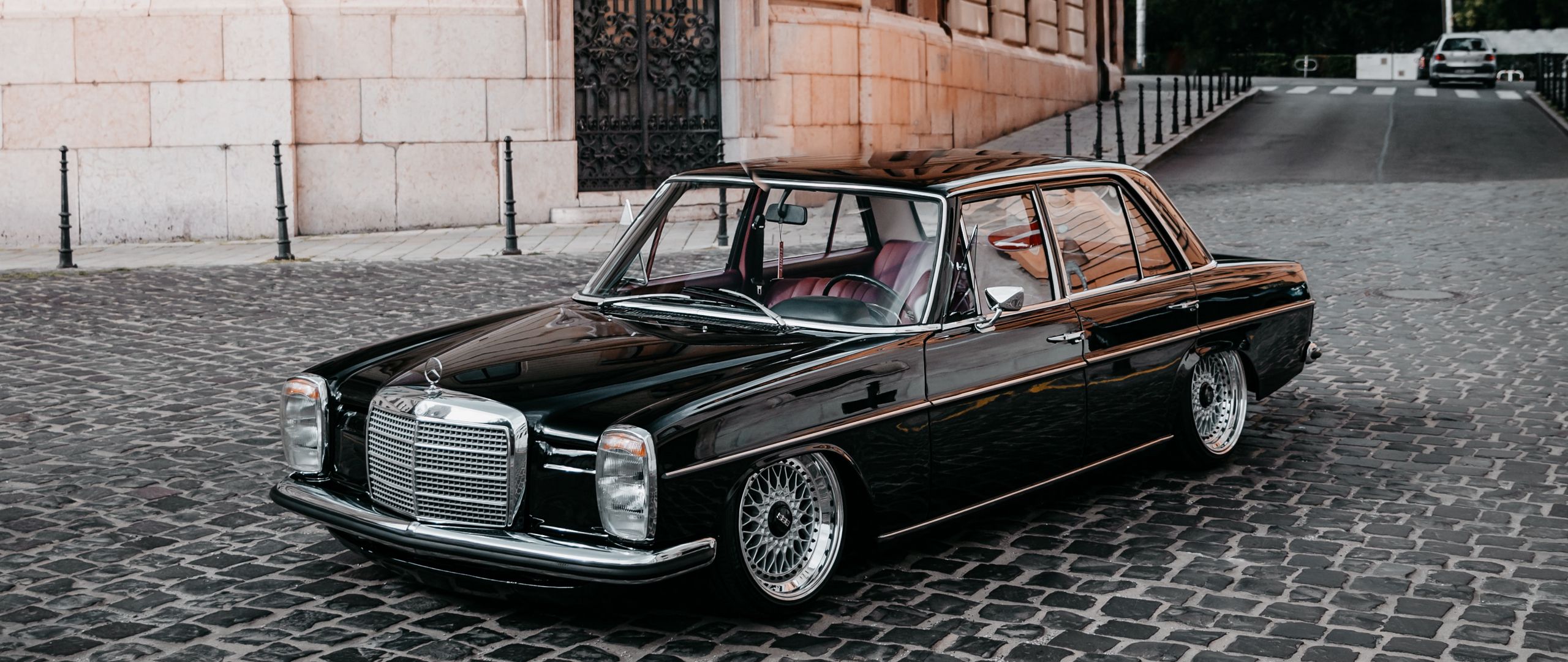 Mercedes-Benz W114 Wallpapers