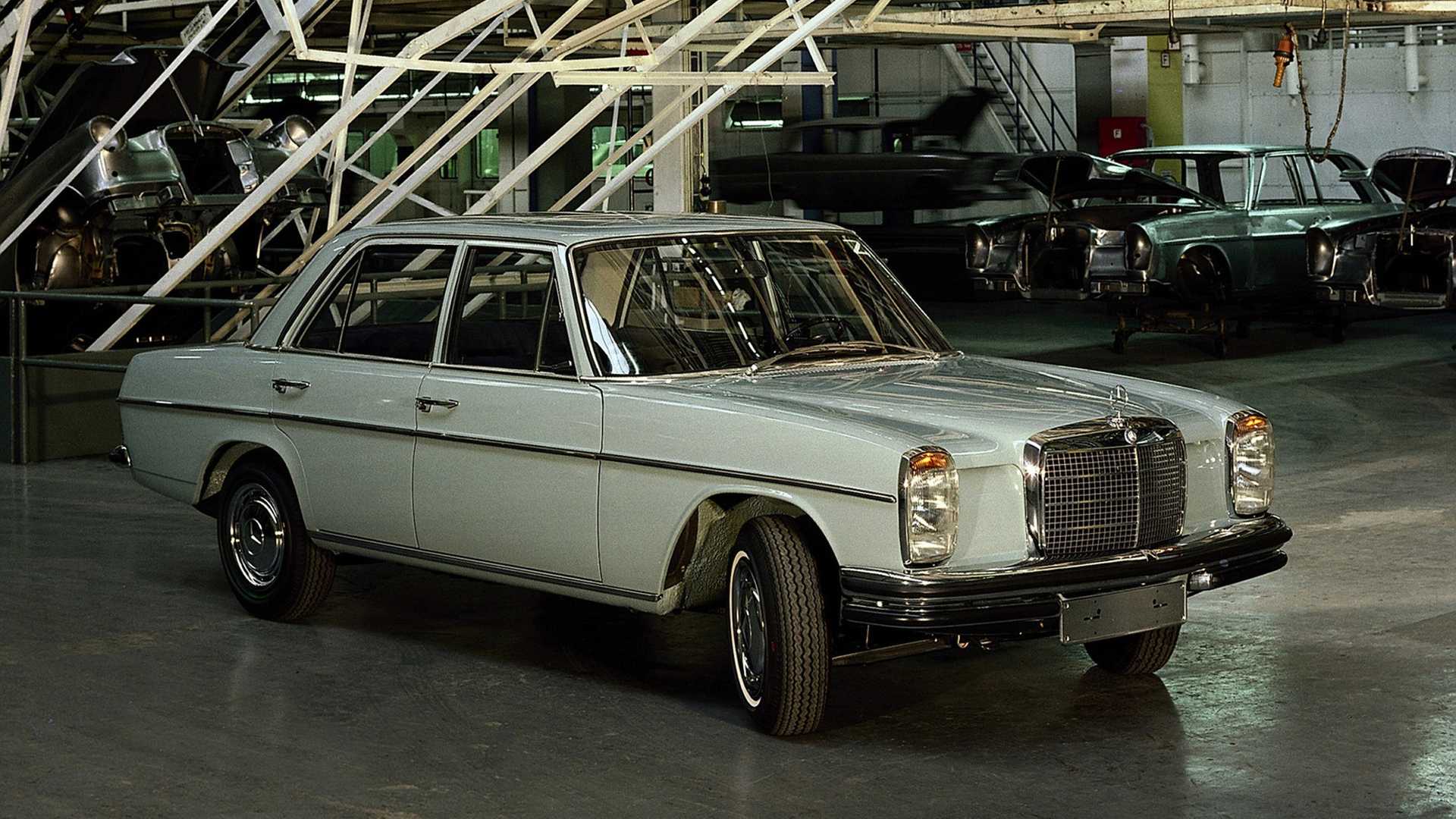 Mercedes-Benz W114 Wallpapers