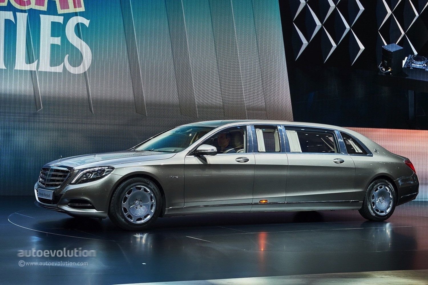 Mercedes-Maybach S600 Pullman Wallpapers