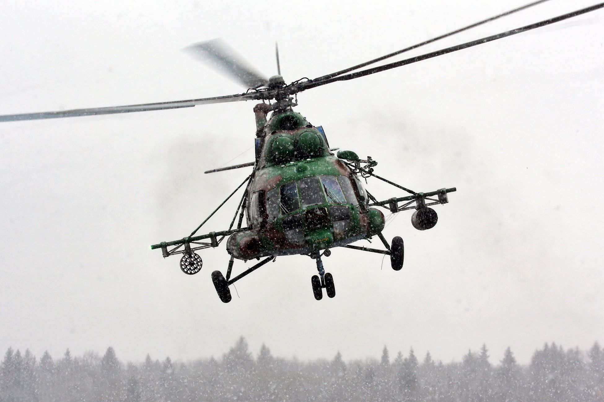 Mi-8 Helicopter Wallpapers