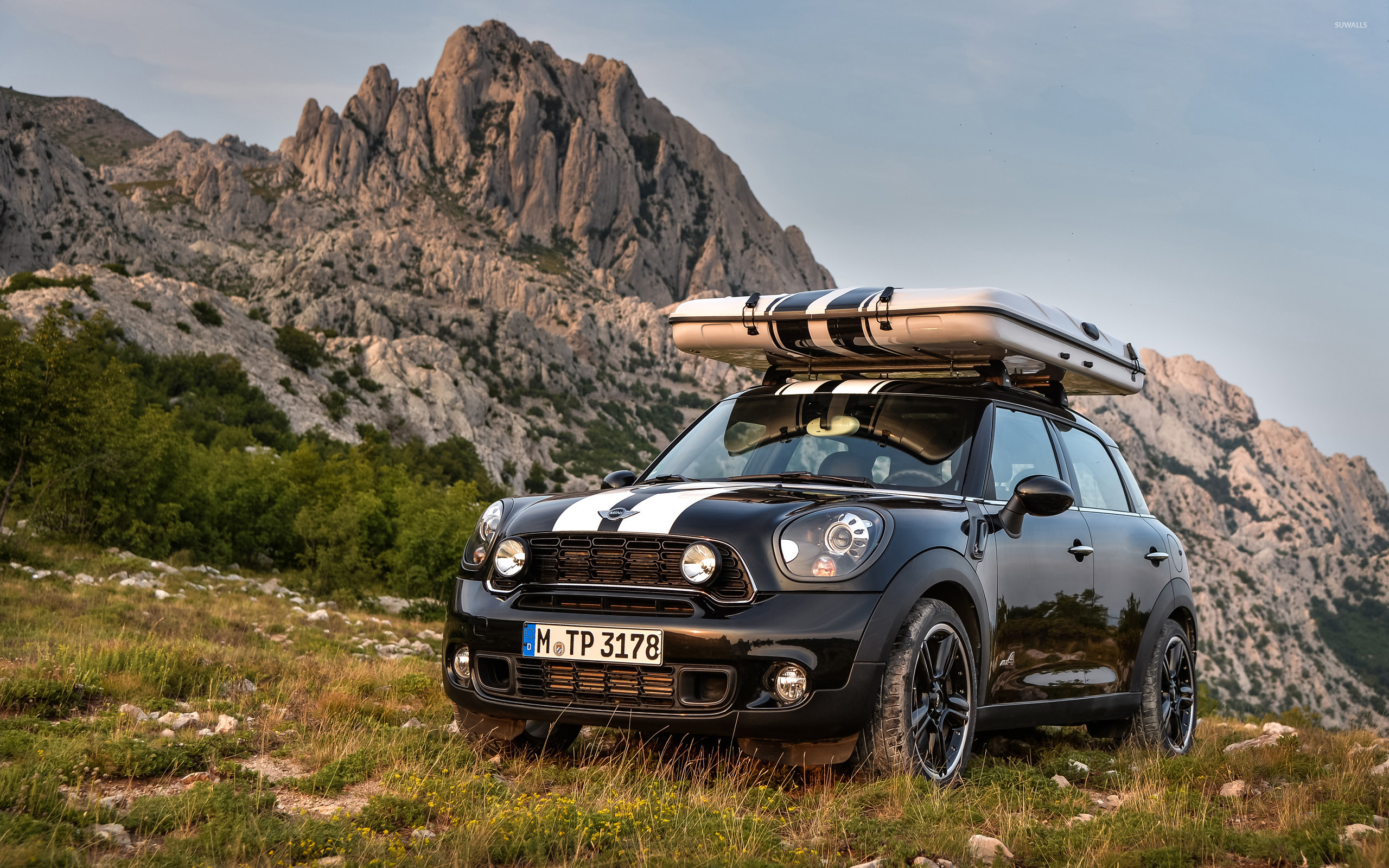 Mini Cooper S Countryman Wallpapers