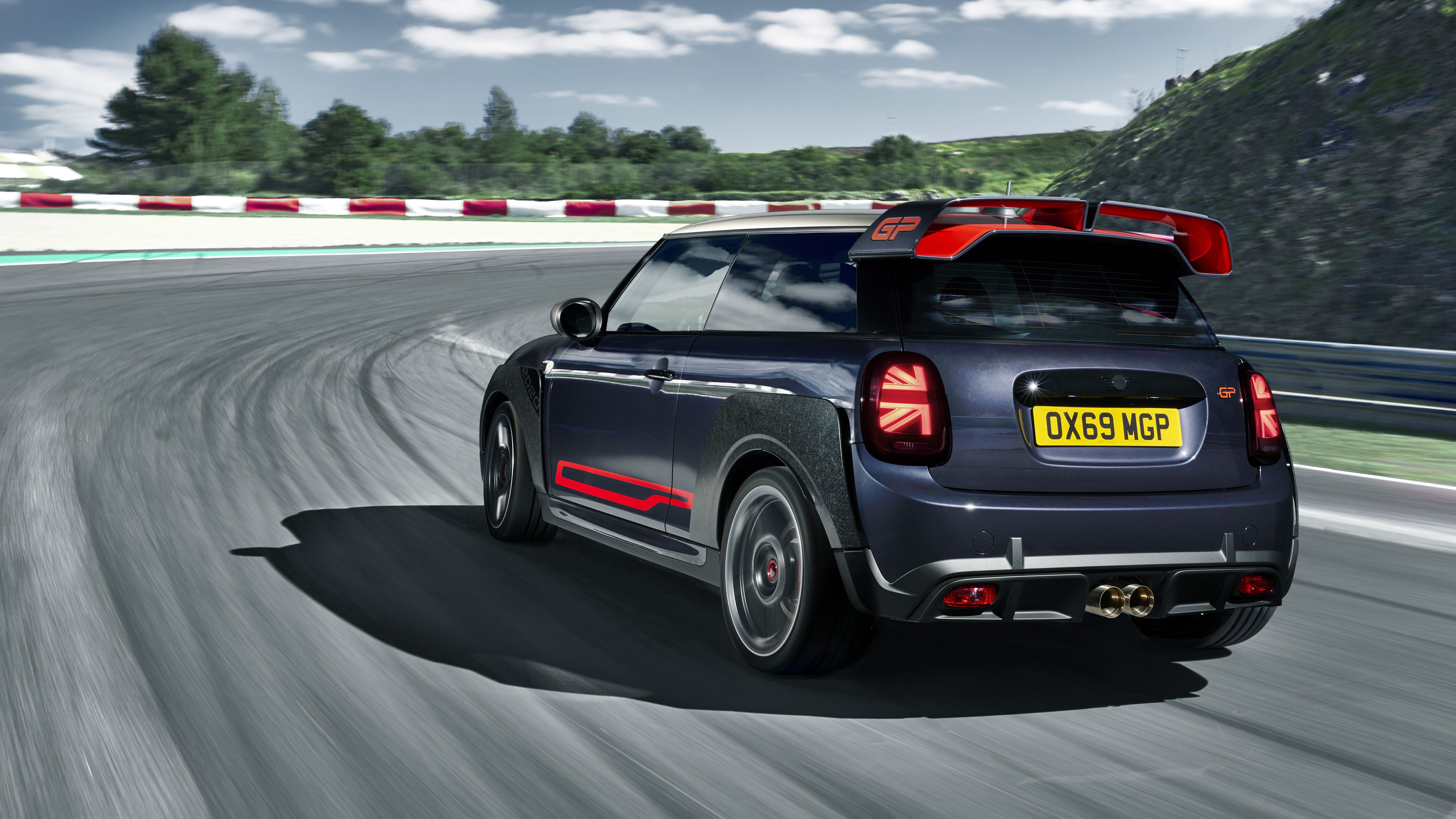 Mini Countryman John Cooper Works Wallpapers