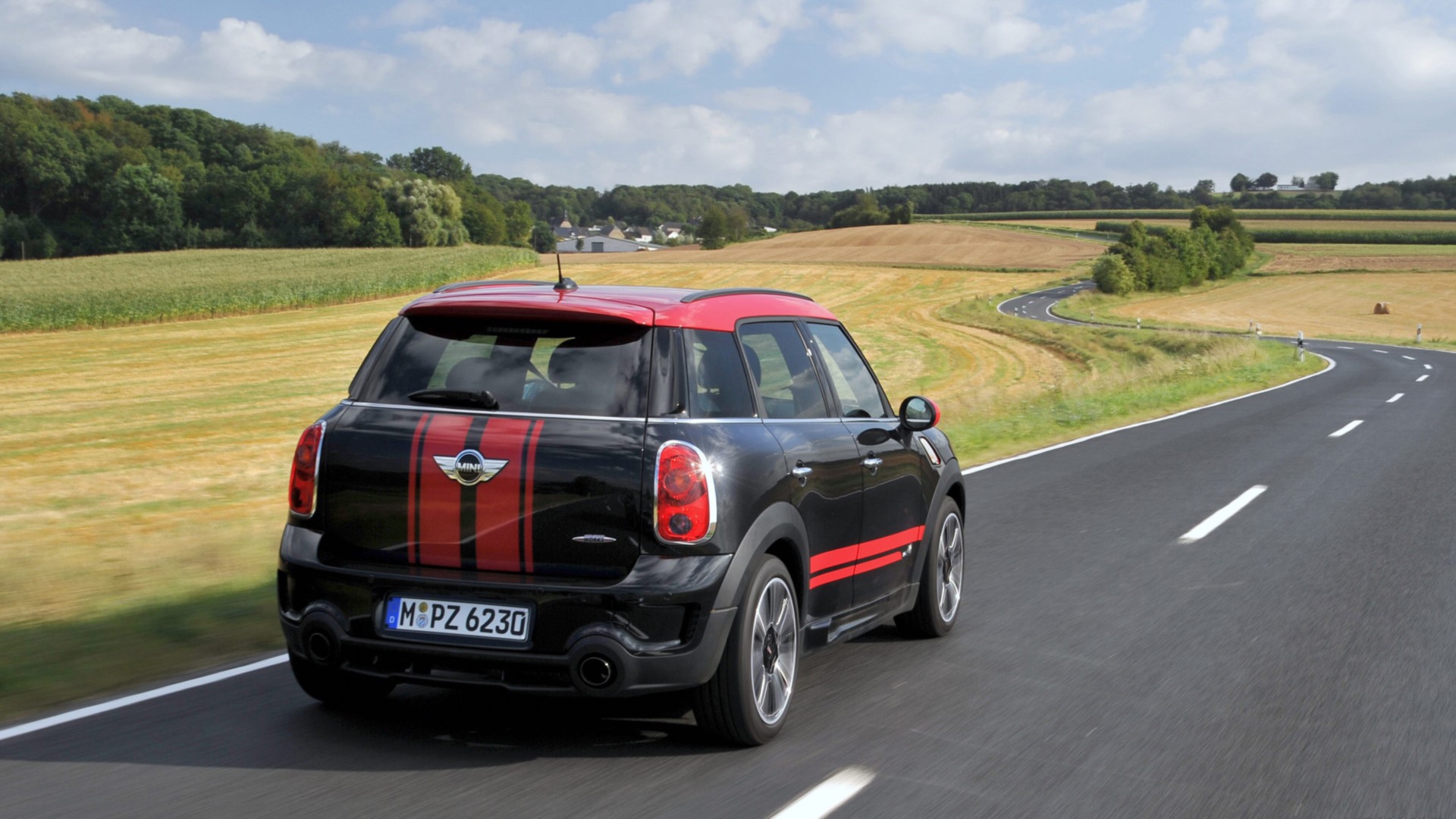 Mini Countryman John Cooper Works Wallpapers