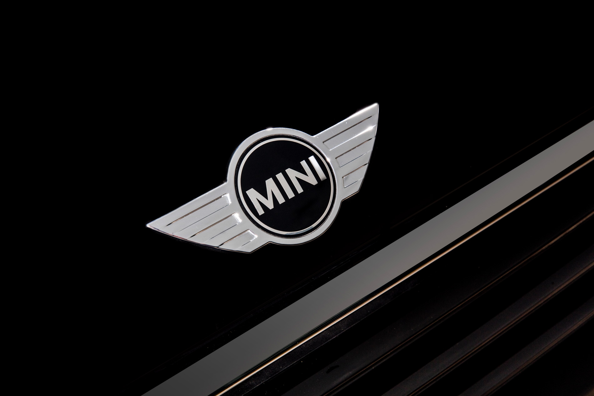 Mini Logo Wallpapers