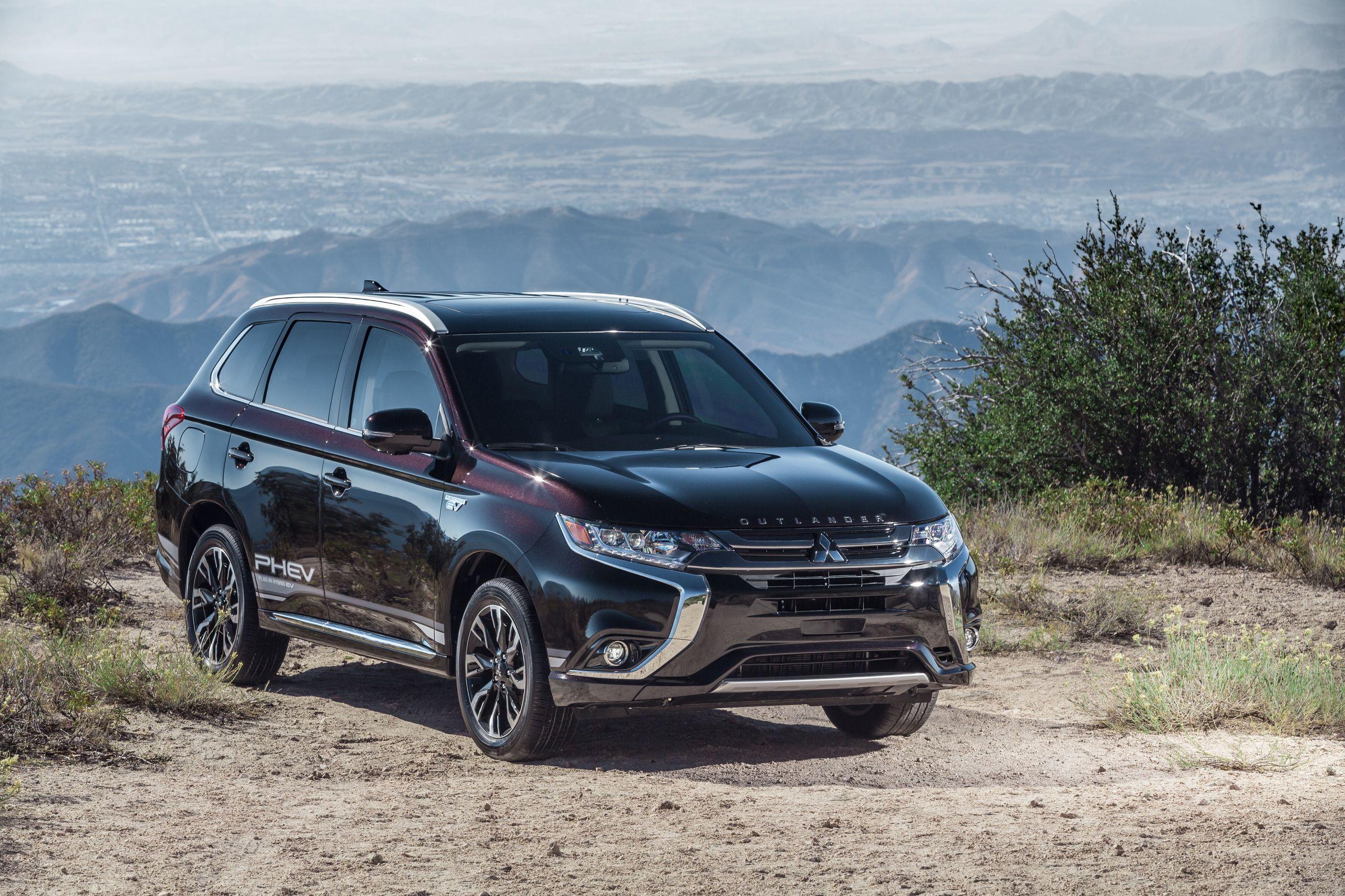 Mitsubishi Outlander Wallpapers