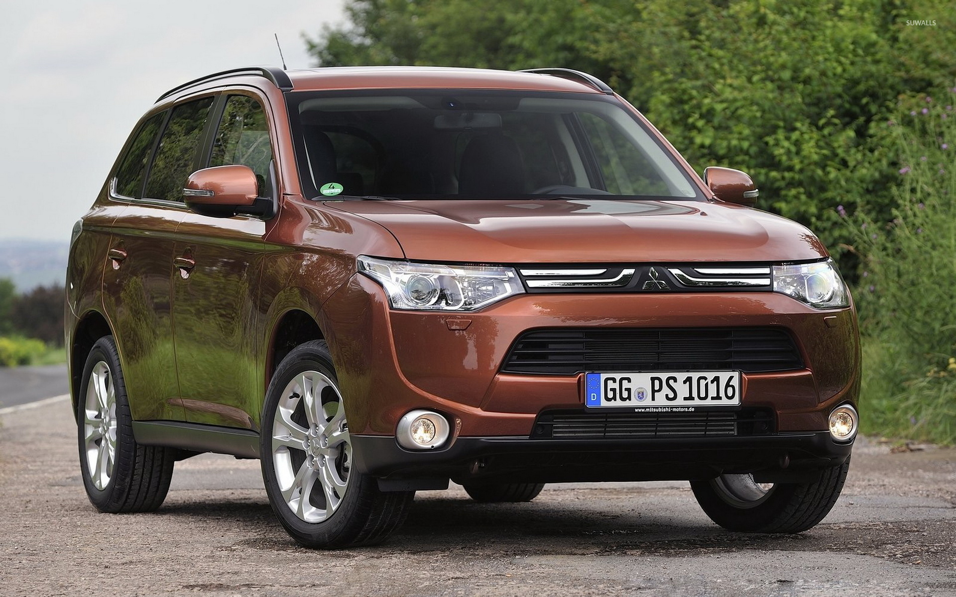 Mitsubishi Outlander Wallpapers