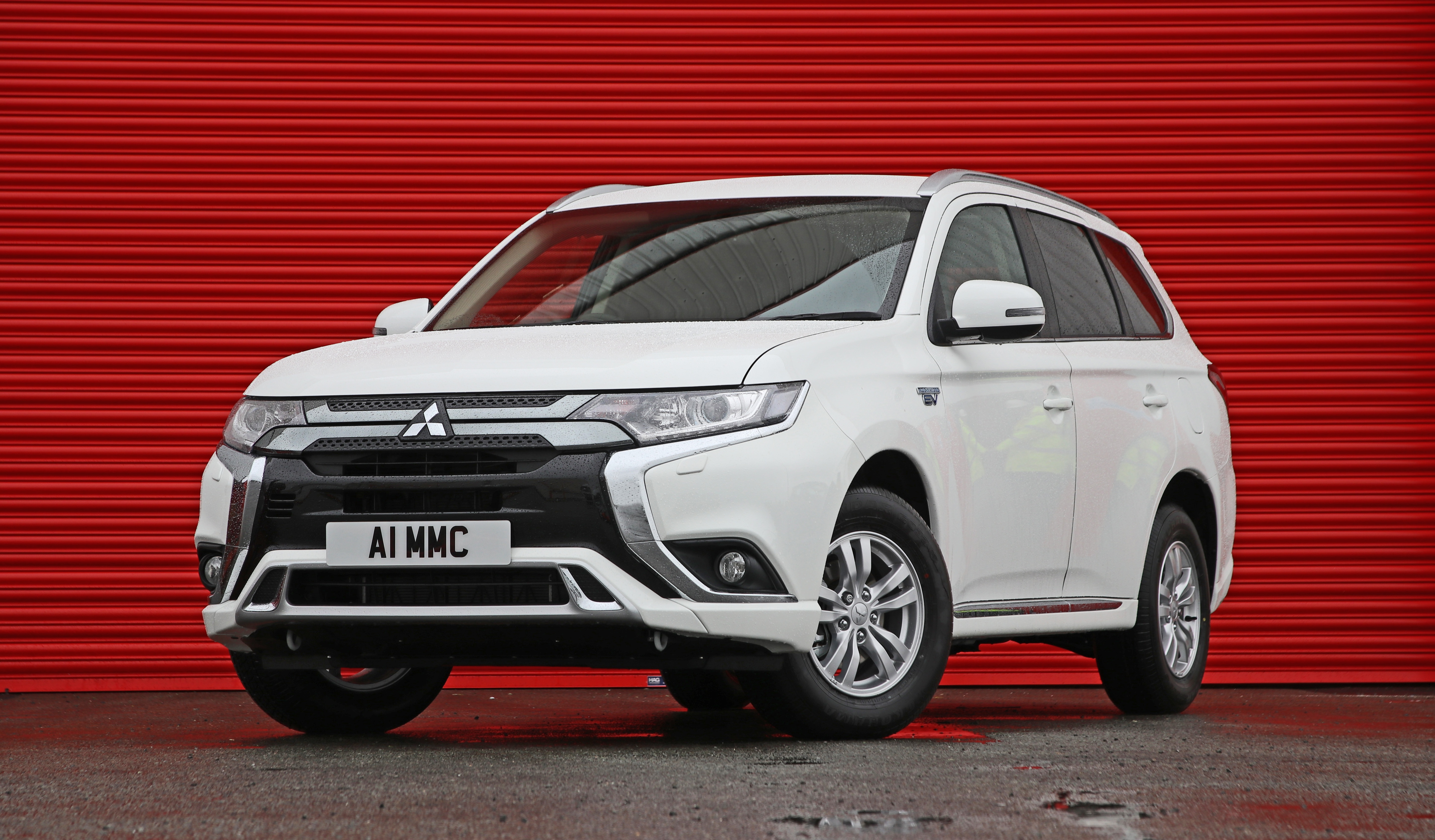 Mitsubishi Outlander Wallpapers