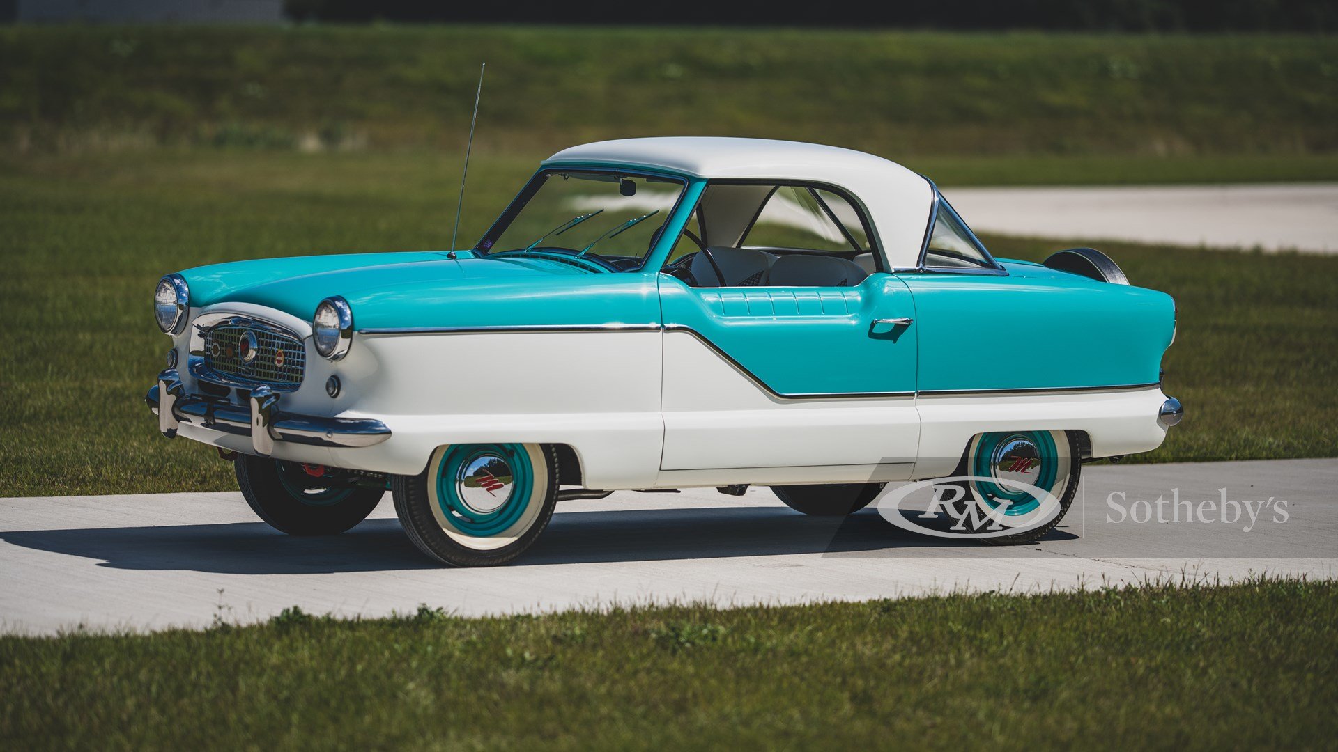 Nash Metropolitan Wallpapers