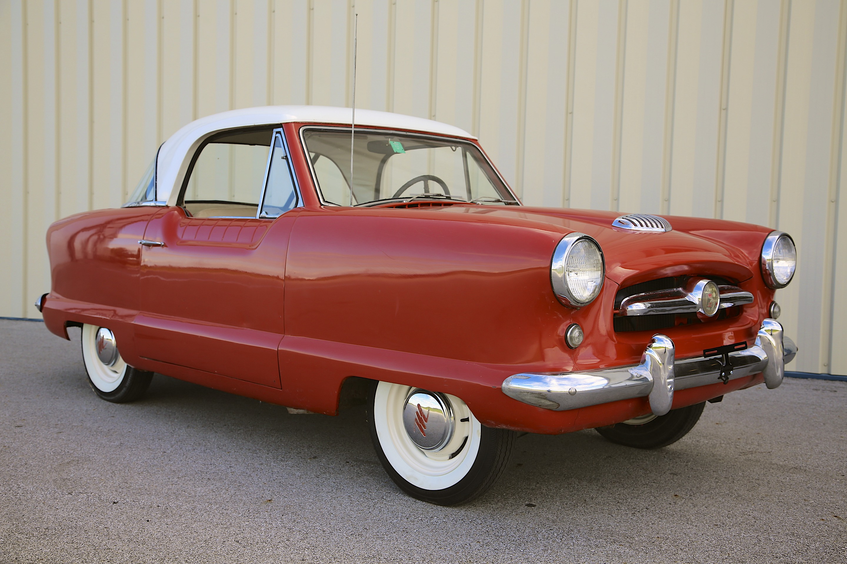 Nash Metropolitan Wallpapers