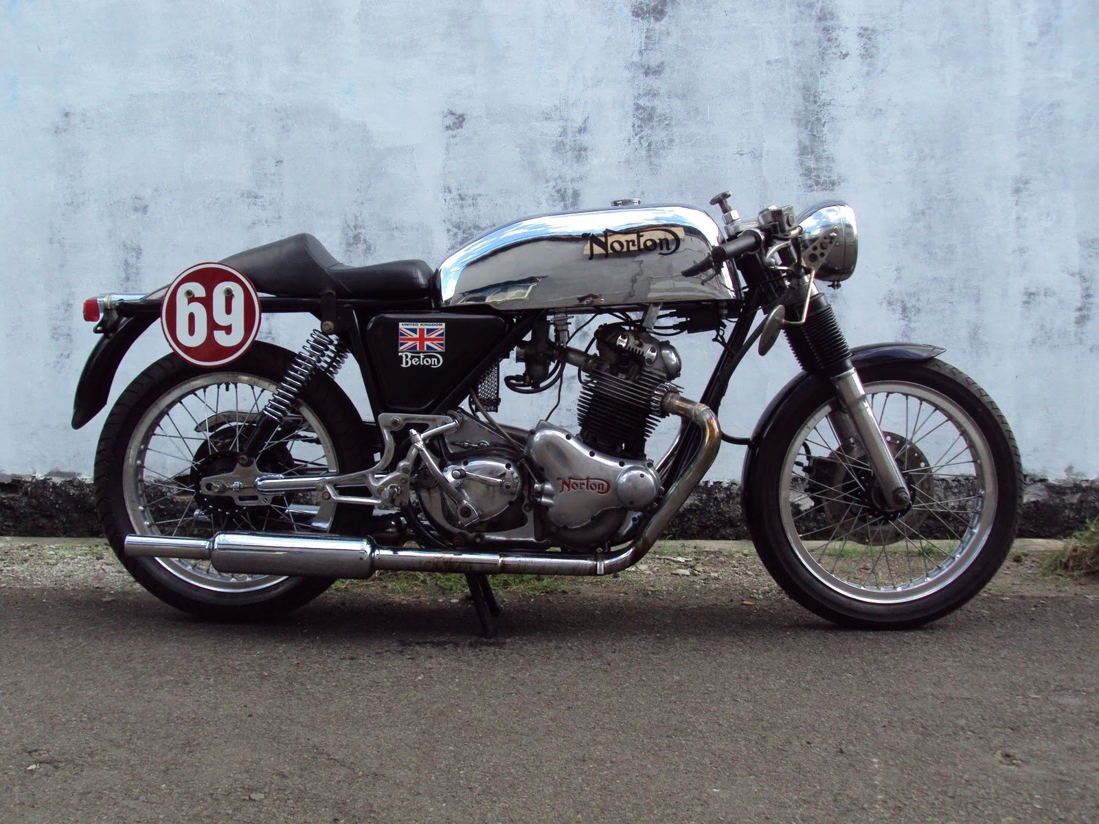 Norton Commando Cafe Racer Wallpapers