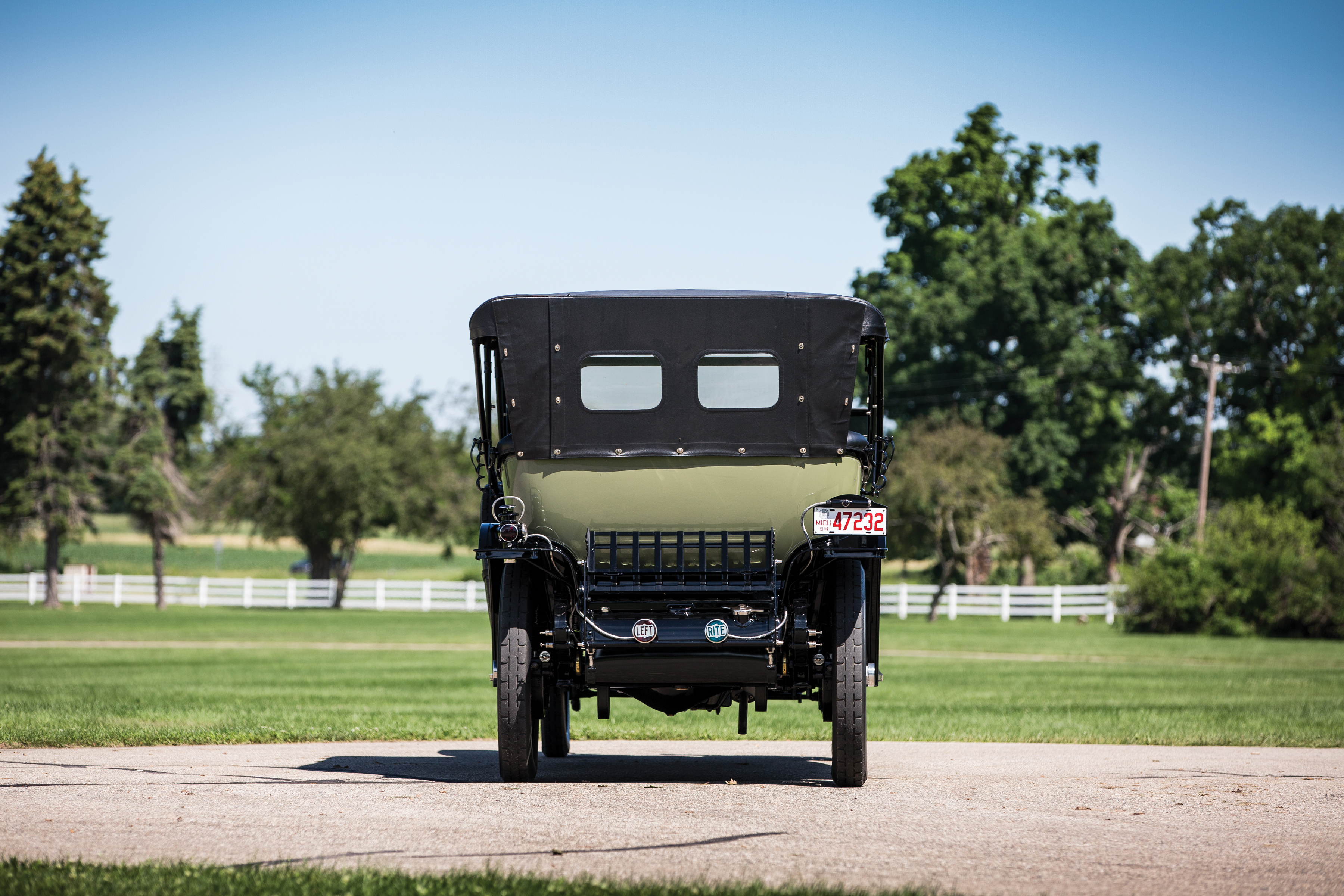 Packard Six 5-Passenger Touring Wallpapers