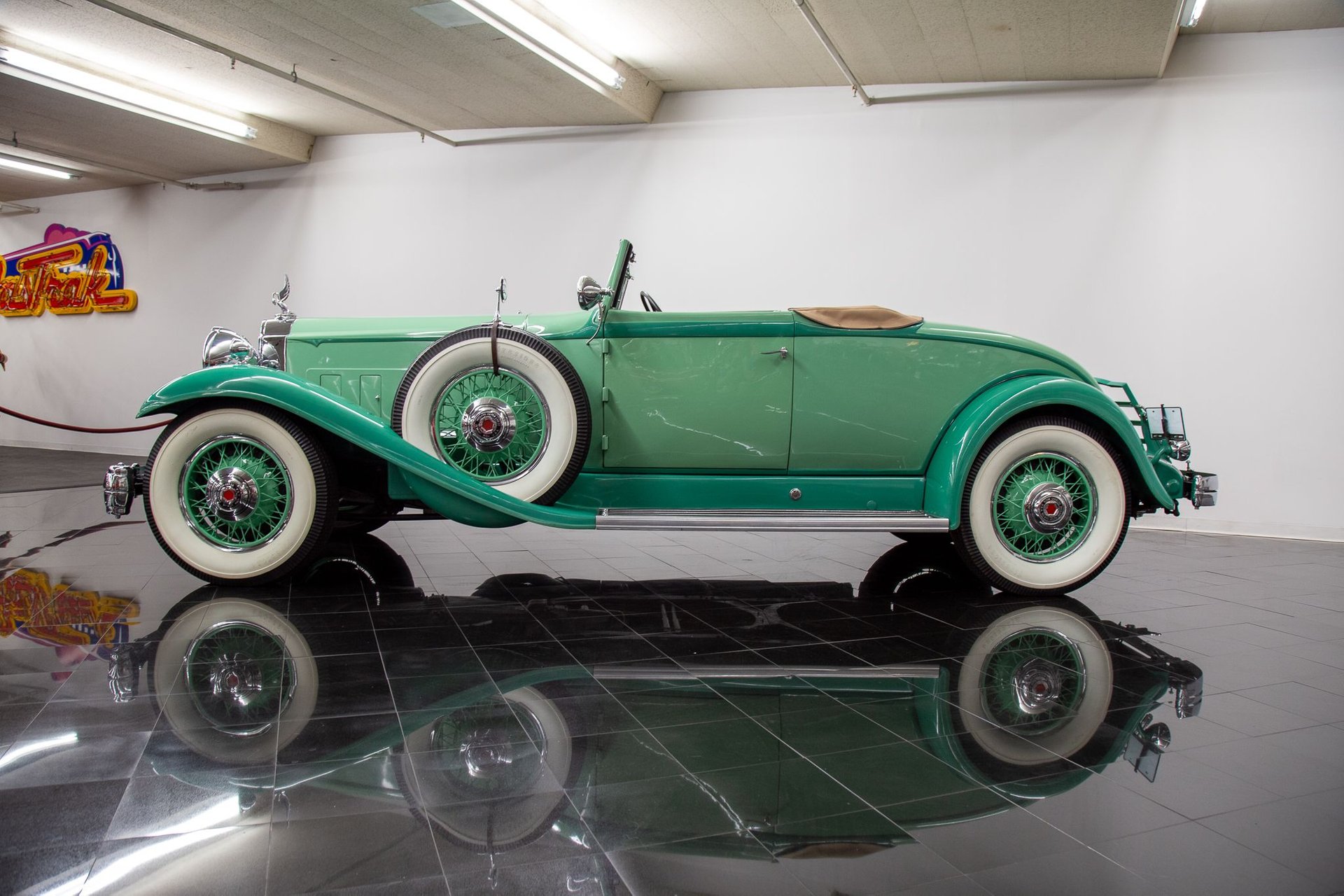 Packard Speedster Eight Boattail Roadster Wallpapers