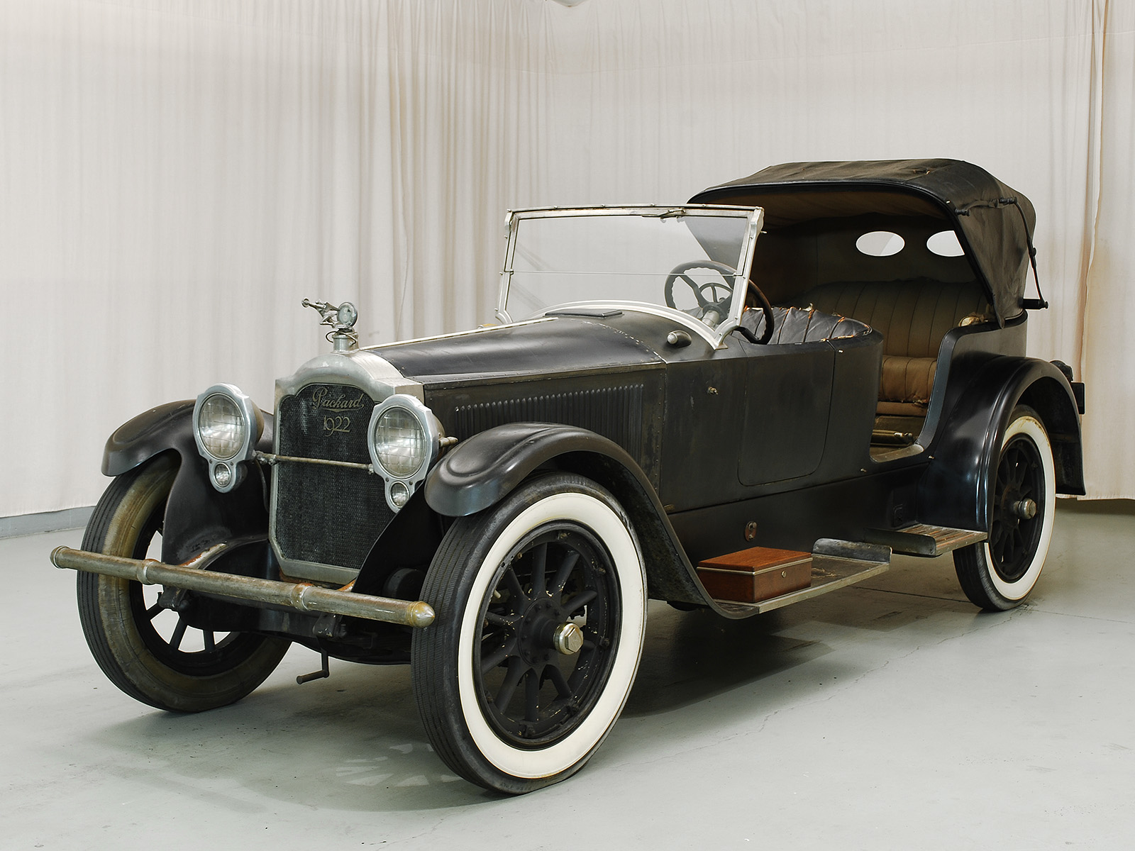 Packard Twin Six Touring Wallpapers