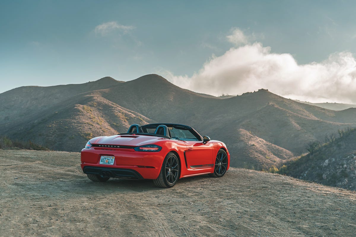 Porsche 718 Boxster T Wallpapers