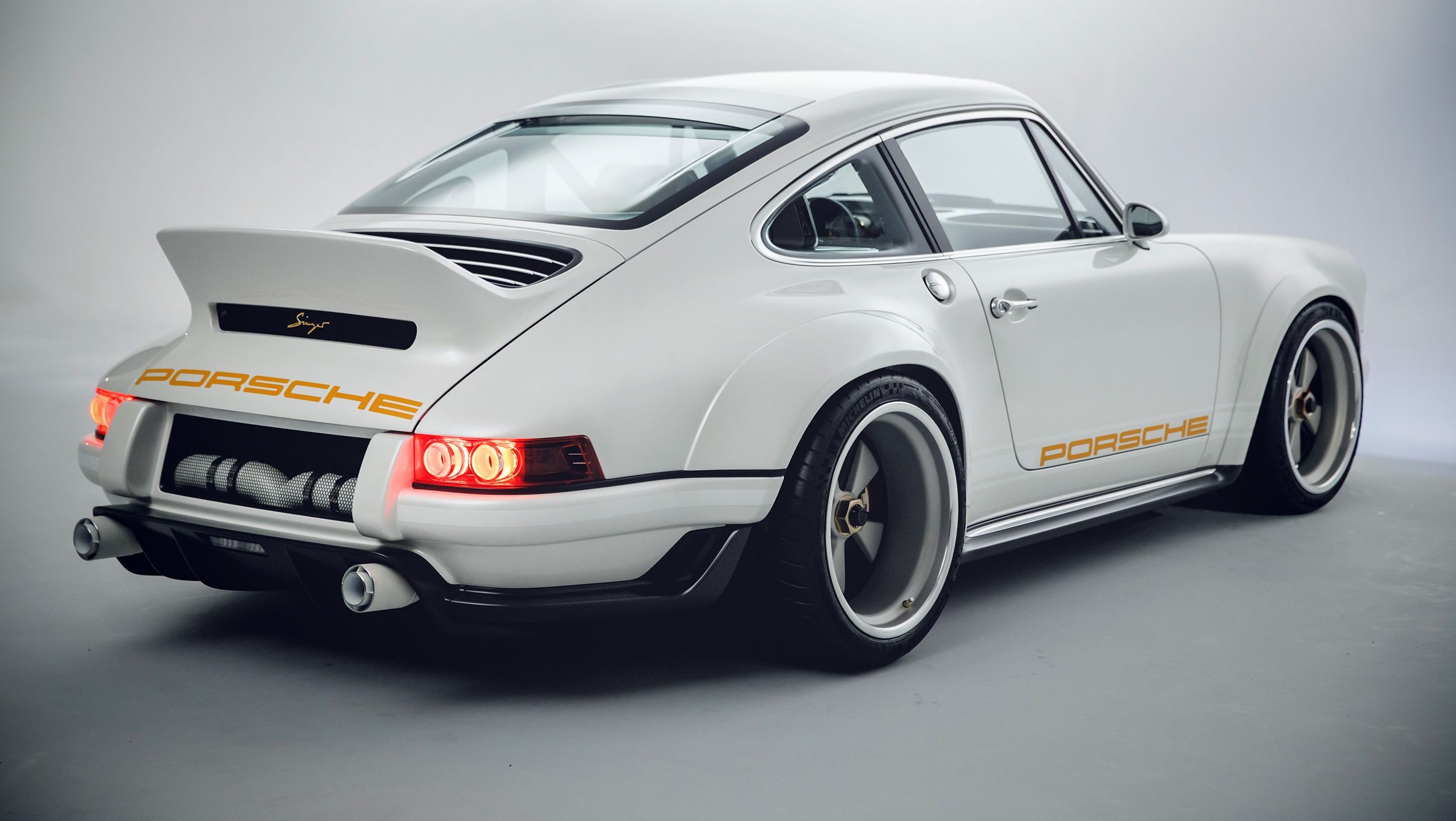 Porsche 911 Dls Wallpapers