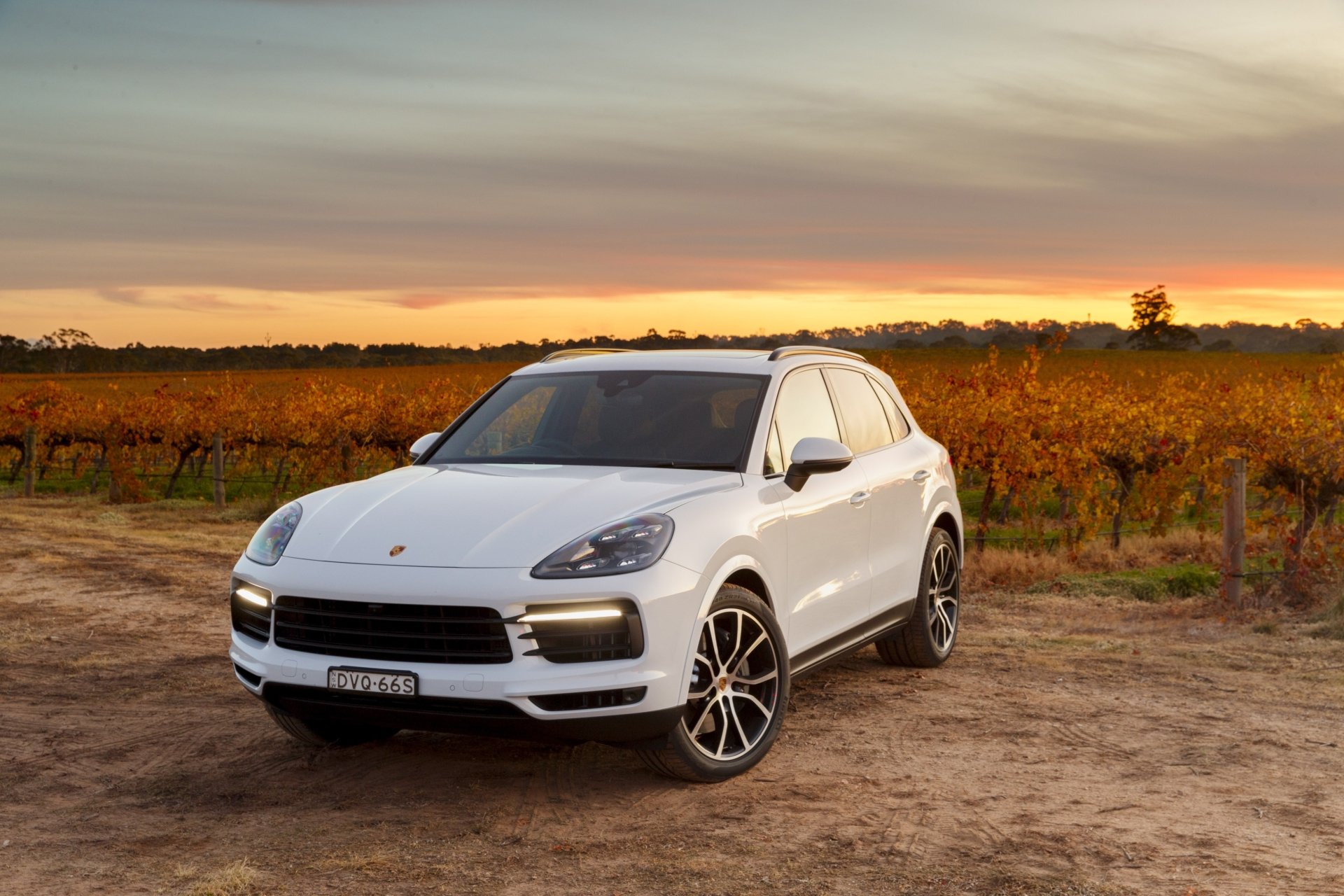 Porsche Cayenne Wallpapers