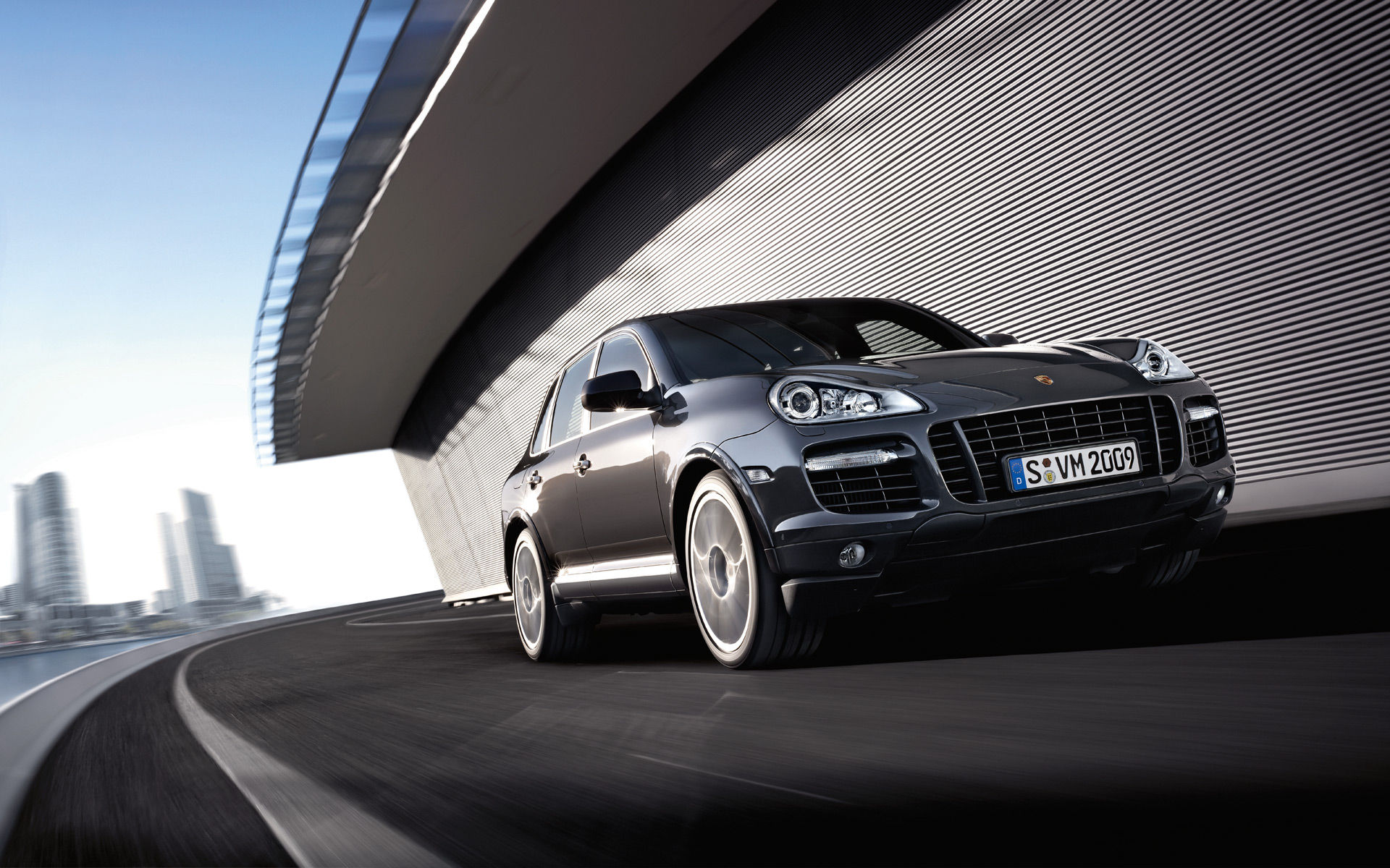 Porsche Cayenne 2017 Wallpapers